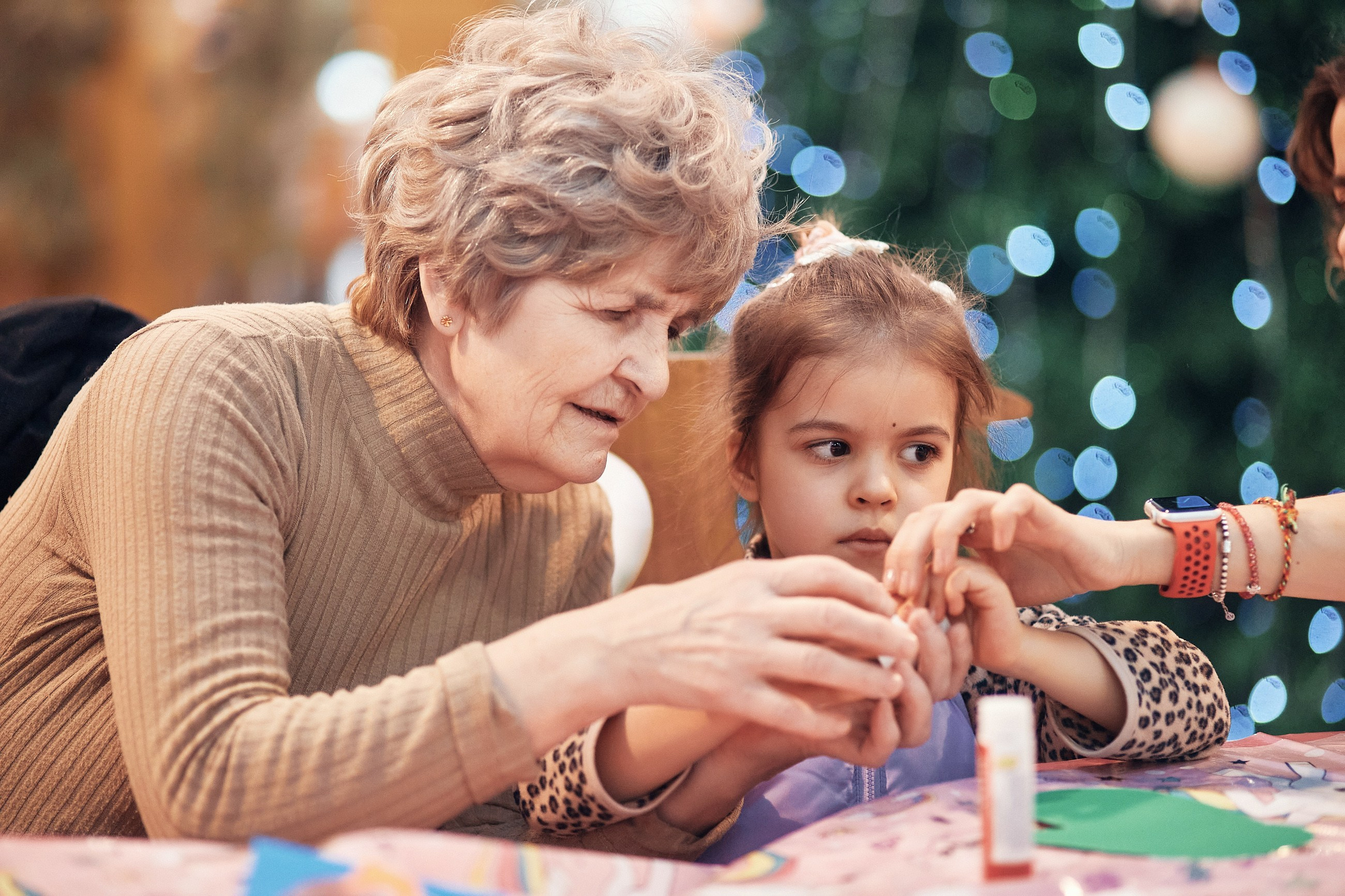 Детский новогодний праздник в ТЦ Июнь. Семейный и репортажной фотограф в Красноярске и Москве Виктор Бабинцев