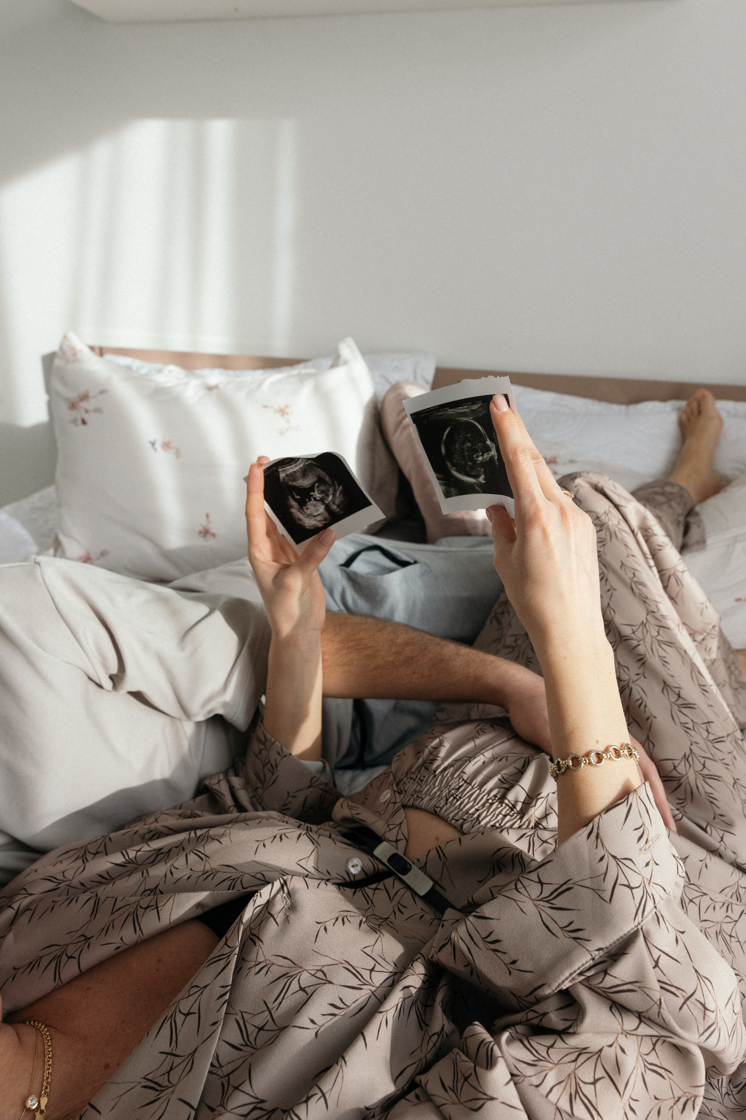 Семейная домашняя фотосессия беременности. Свадебный фотограф в Москве Полина Лелетко