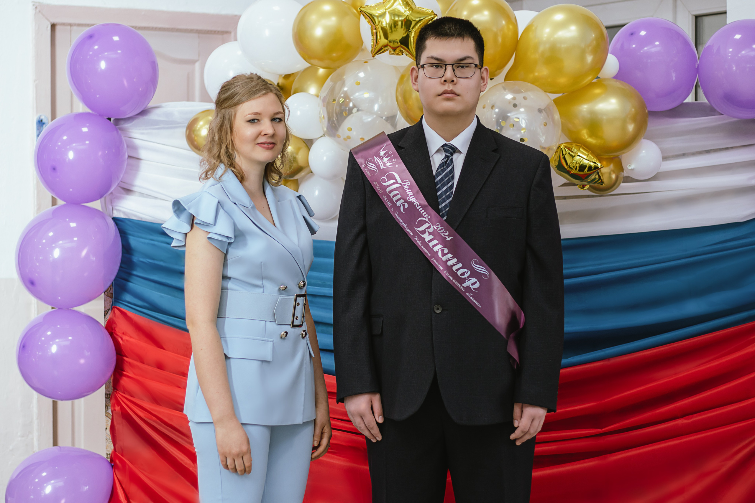 Последний звонок Виктора. Горнозаводск, выпуск 2024. Семейный фотограф в Невельске Виолетта Киселева-Лелейка