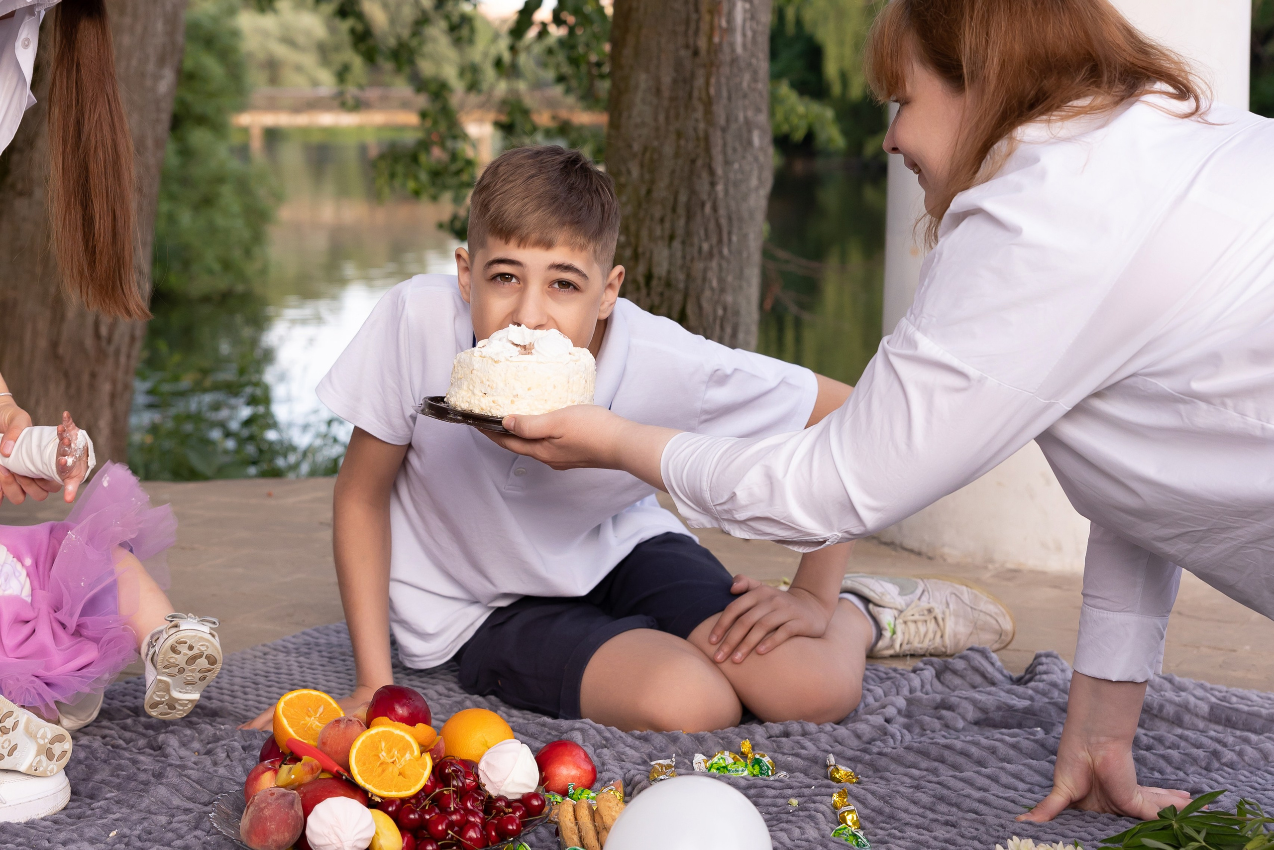 Прогулка в парке. Сказочный фотограф для Вас и Вашей семьи