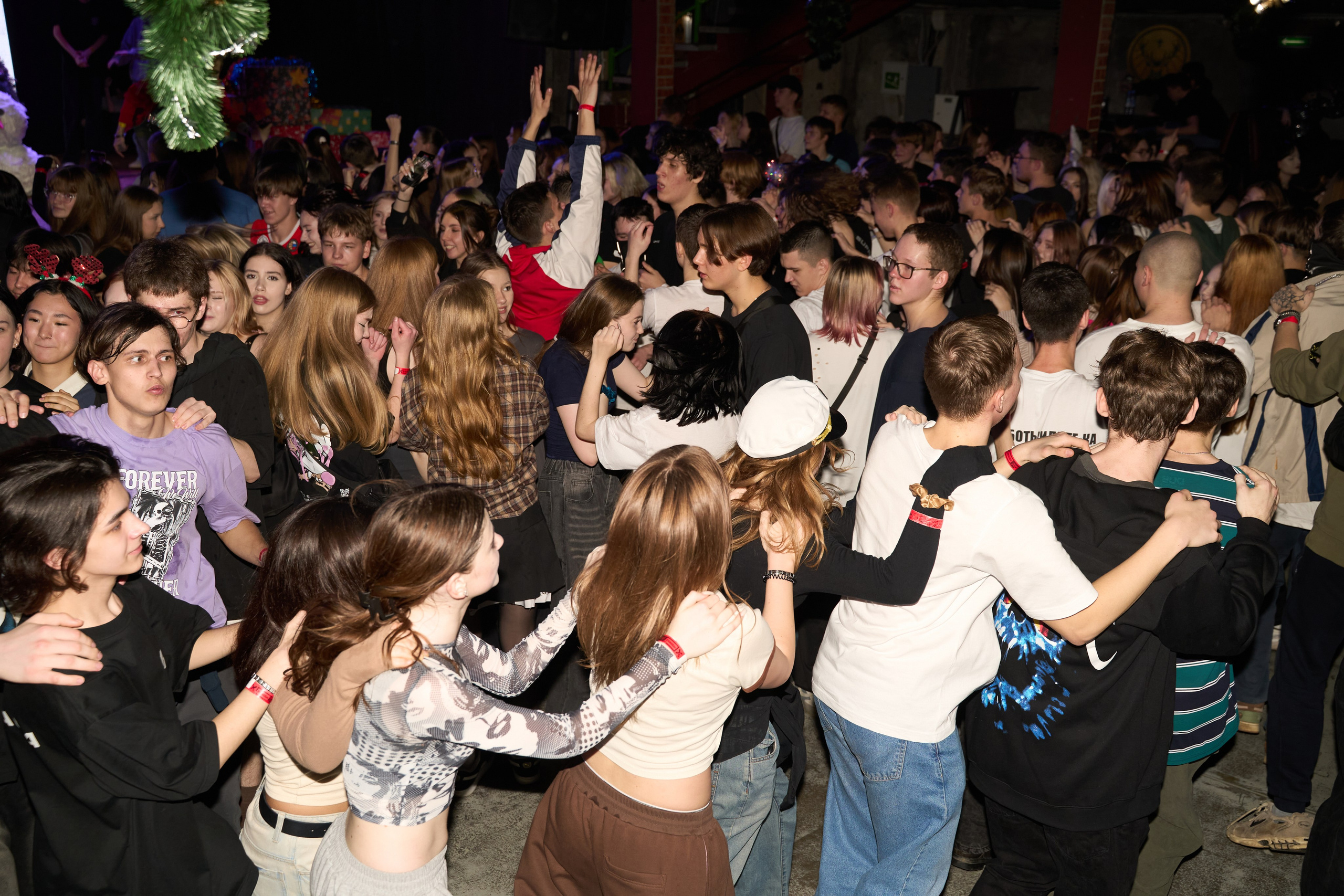 СОЦИУМ MERRY CHRISTMAS CLUB. TRINITY GRAPH