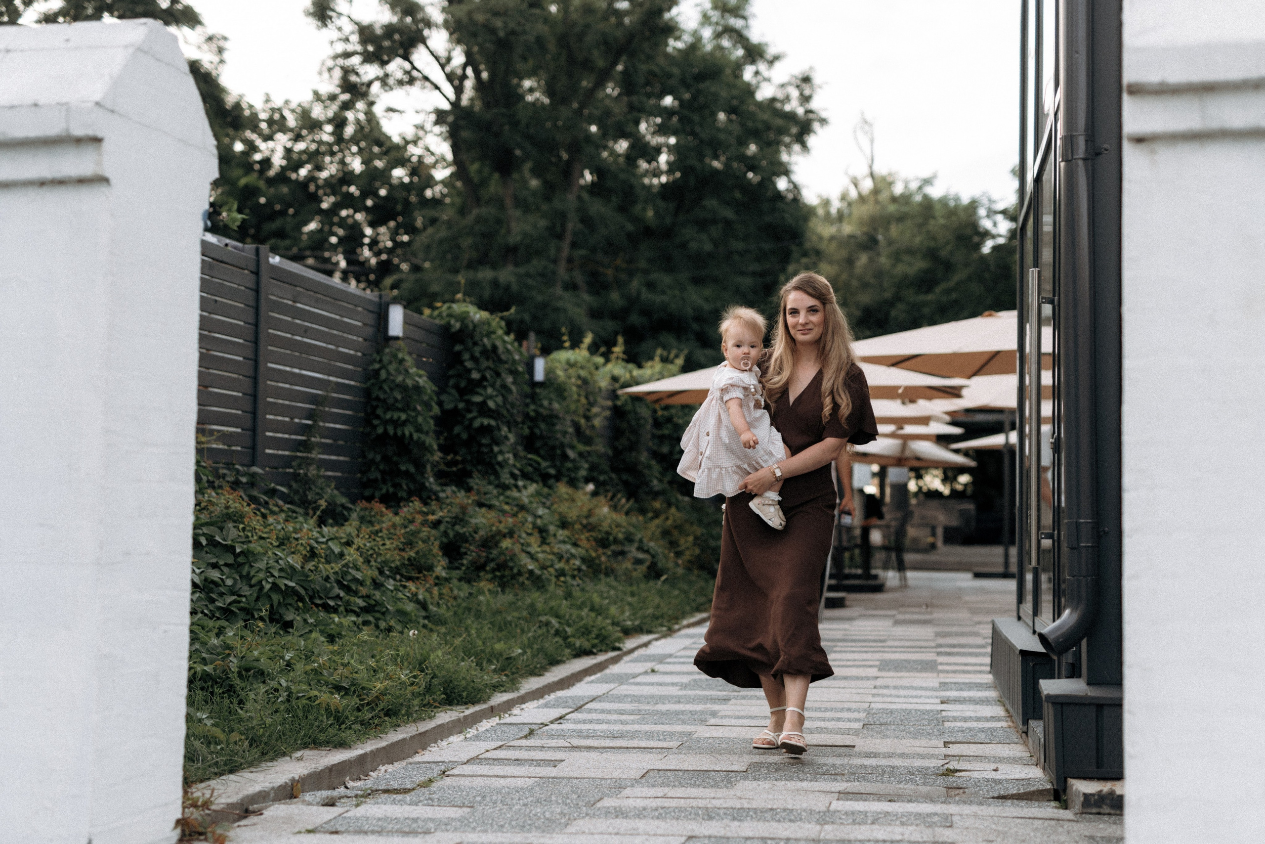 Семейная фотосессия на берегу реки для Миши, Тани, Сони и Таи. Свадебный фотограф в Тамбове Павел Четвертков