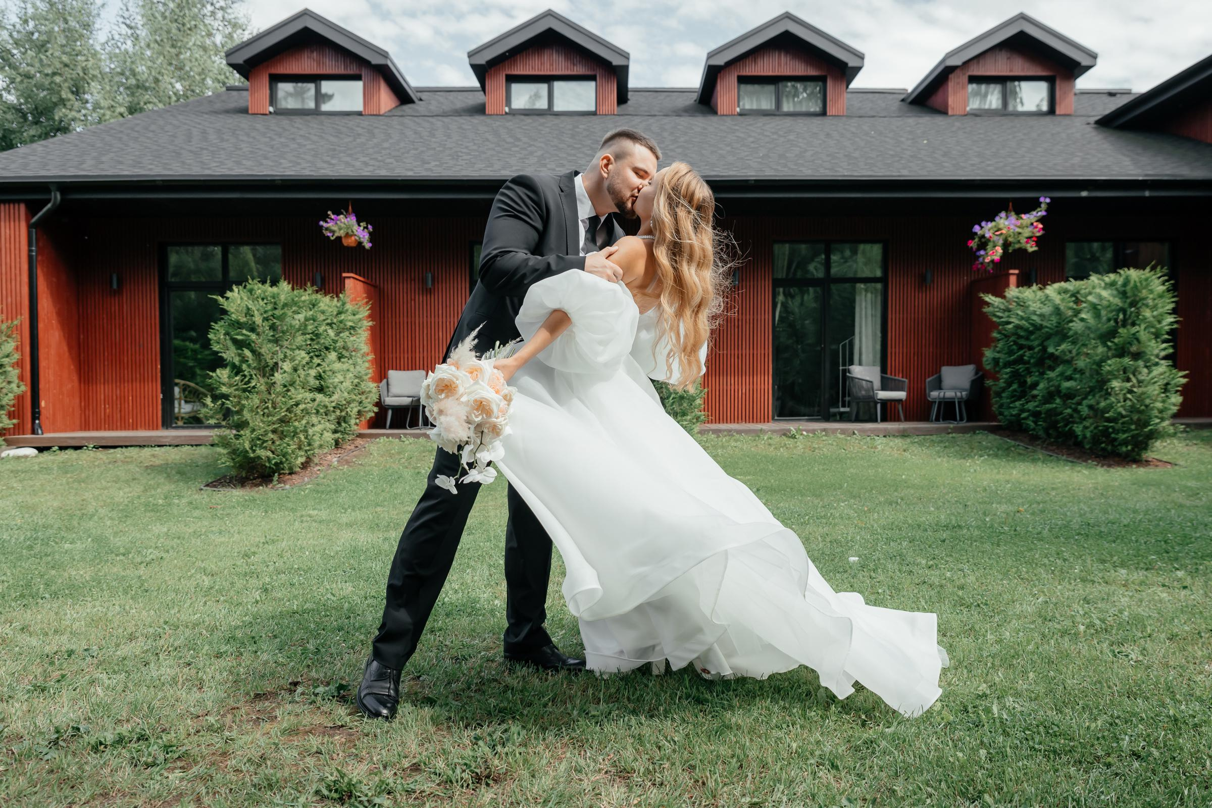 Летняя свадьба Наталии и Евгения