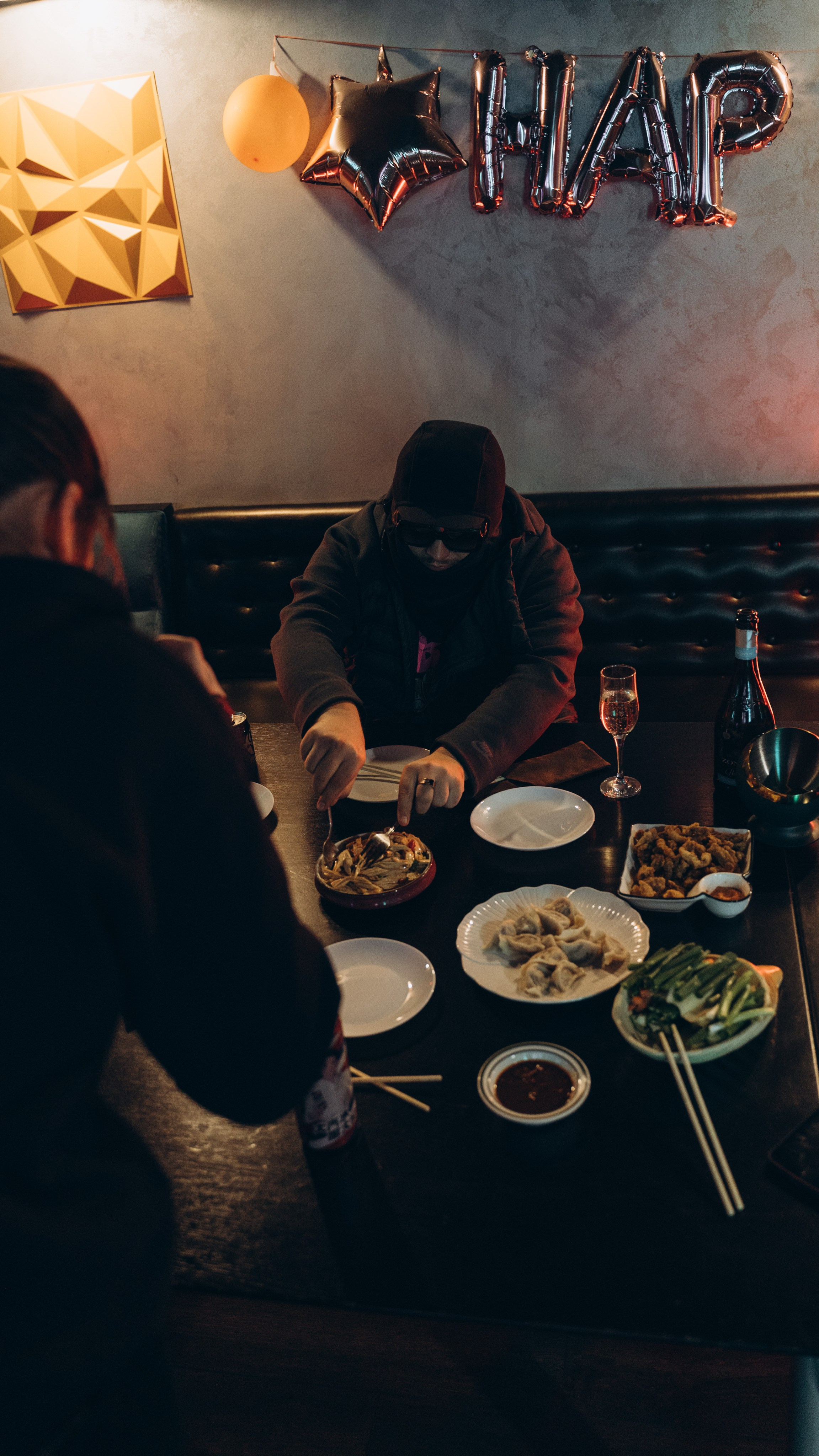 Томас Мраз в ресторане Поднебесная