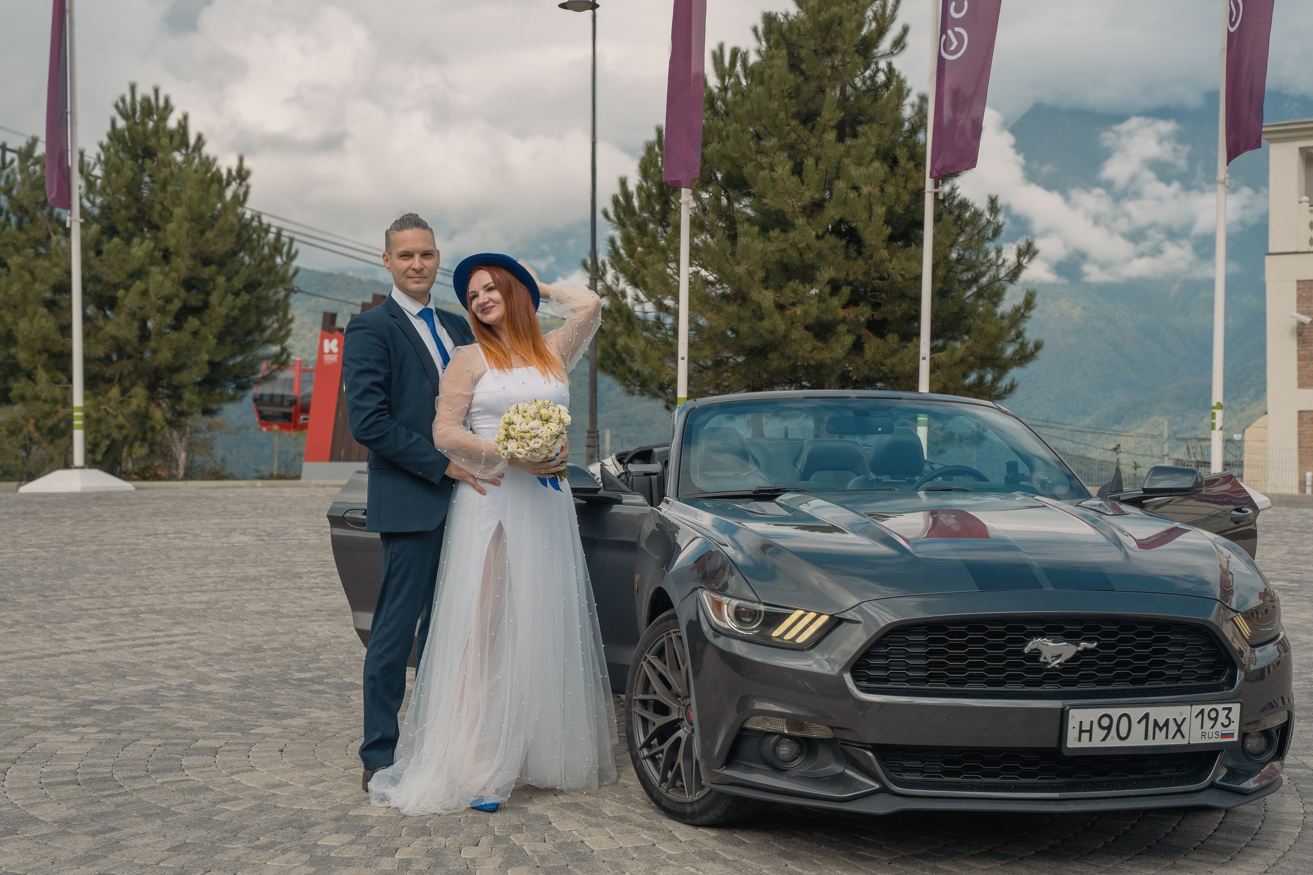 Фотосессия на Кабриолете Сочи в Адлере и на Красной Поляне