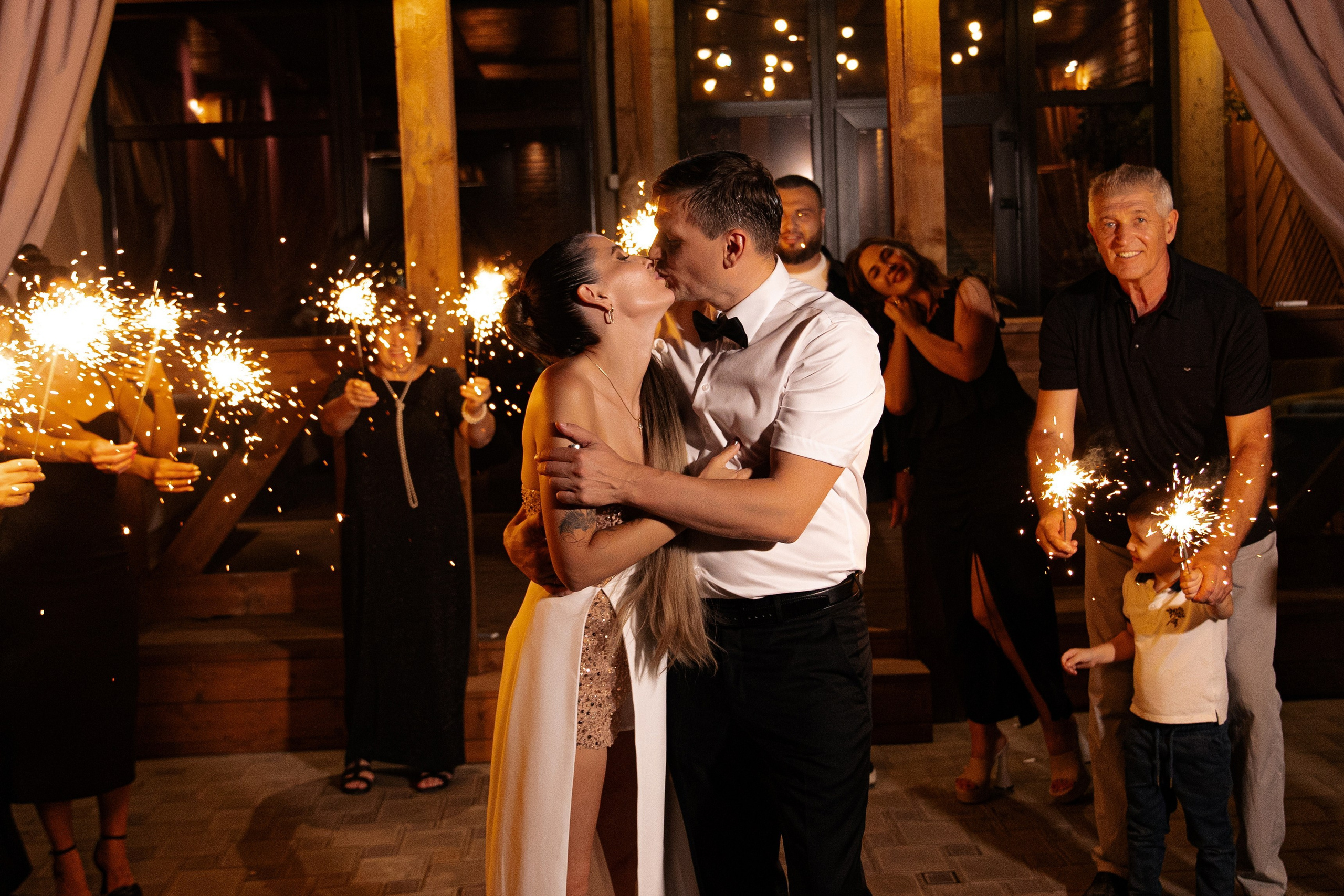 Профессиональная фото- видеосъемка на годовщину свадьбы в Краснодаре. Свадебный фотограф и видеограф Краснодар, Ростов, Сочи, Новороссийск