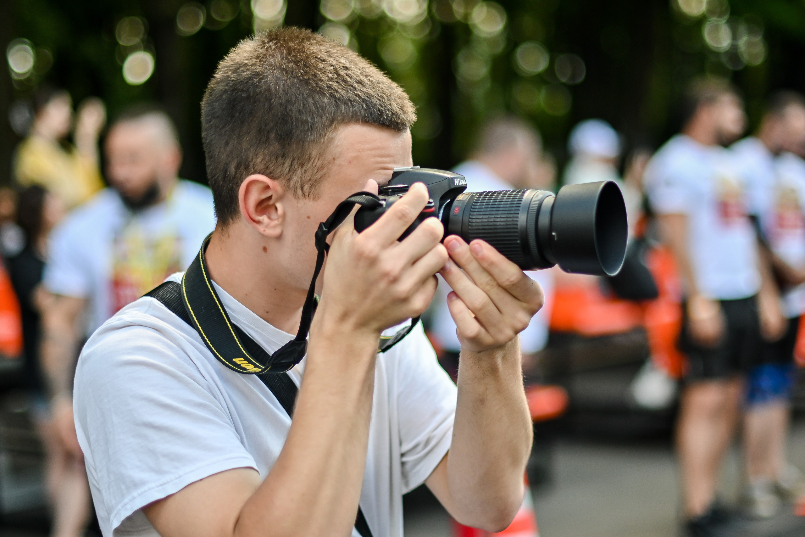 СТРОНГ. Фотограф для бизнесконтента, репортажей и семейного альбома в Москве