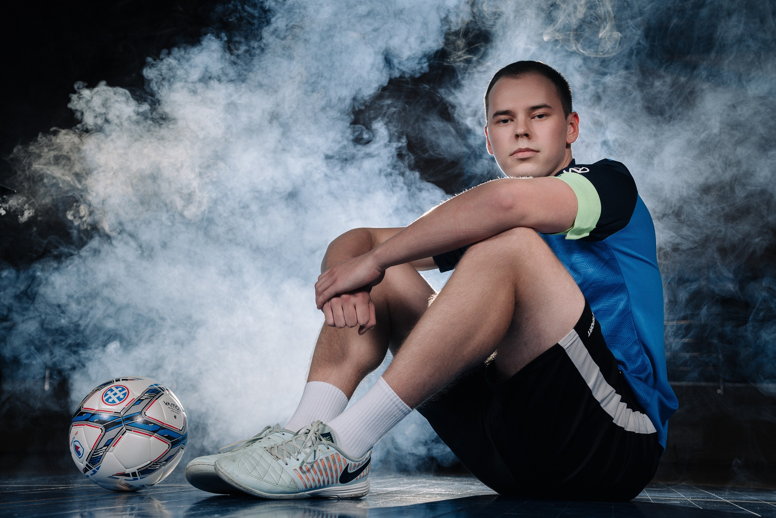 Сборная ВятГУ по мини-футболу. Паша Страхов — фотограф