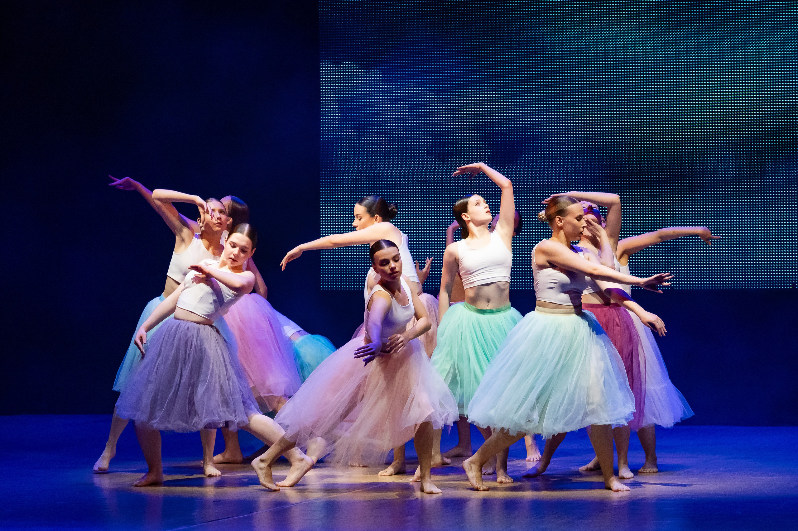 Концерт «Пространные танцы». Репортажный, семейный и детский фотограф в Пензе и Заречном Арина Ермилова. Картины барельеф на заказ