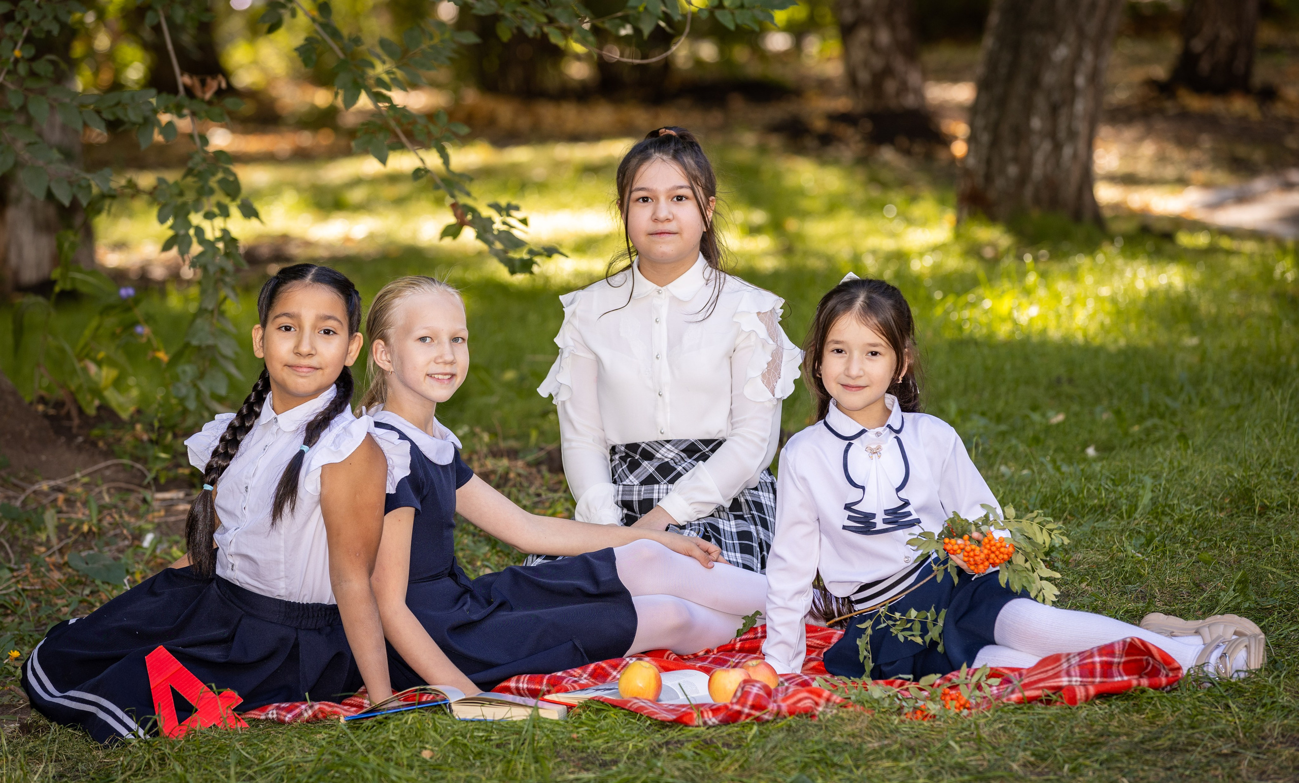 Начальная школа на природе образы. Выпускные альбомы в г. Самара, Самарская область