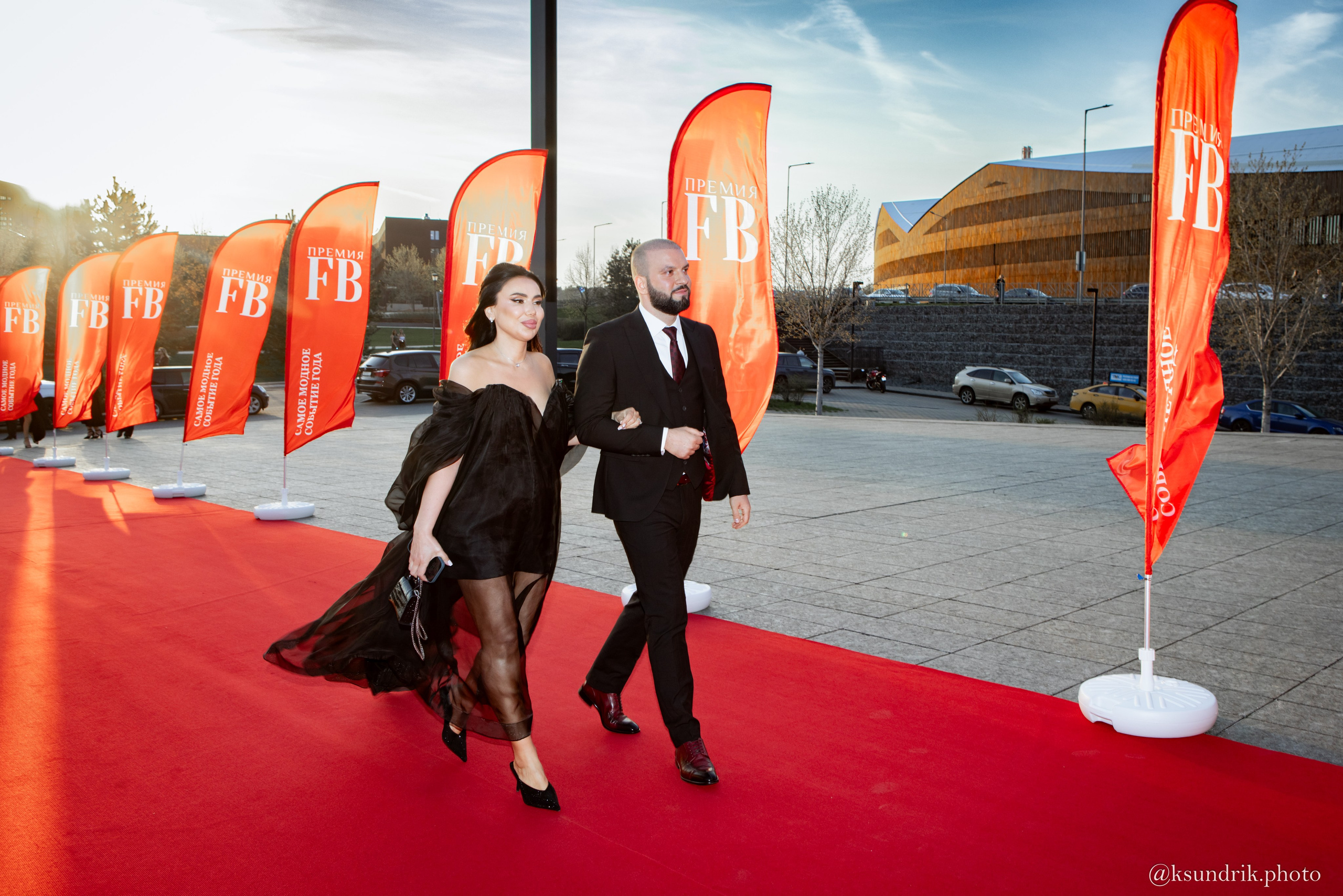 Премия FB Женщина года 2025. Свадебный и семейный фотограф в Москве и Московской области Оксана Шлыкова
