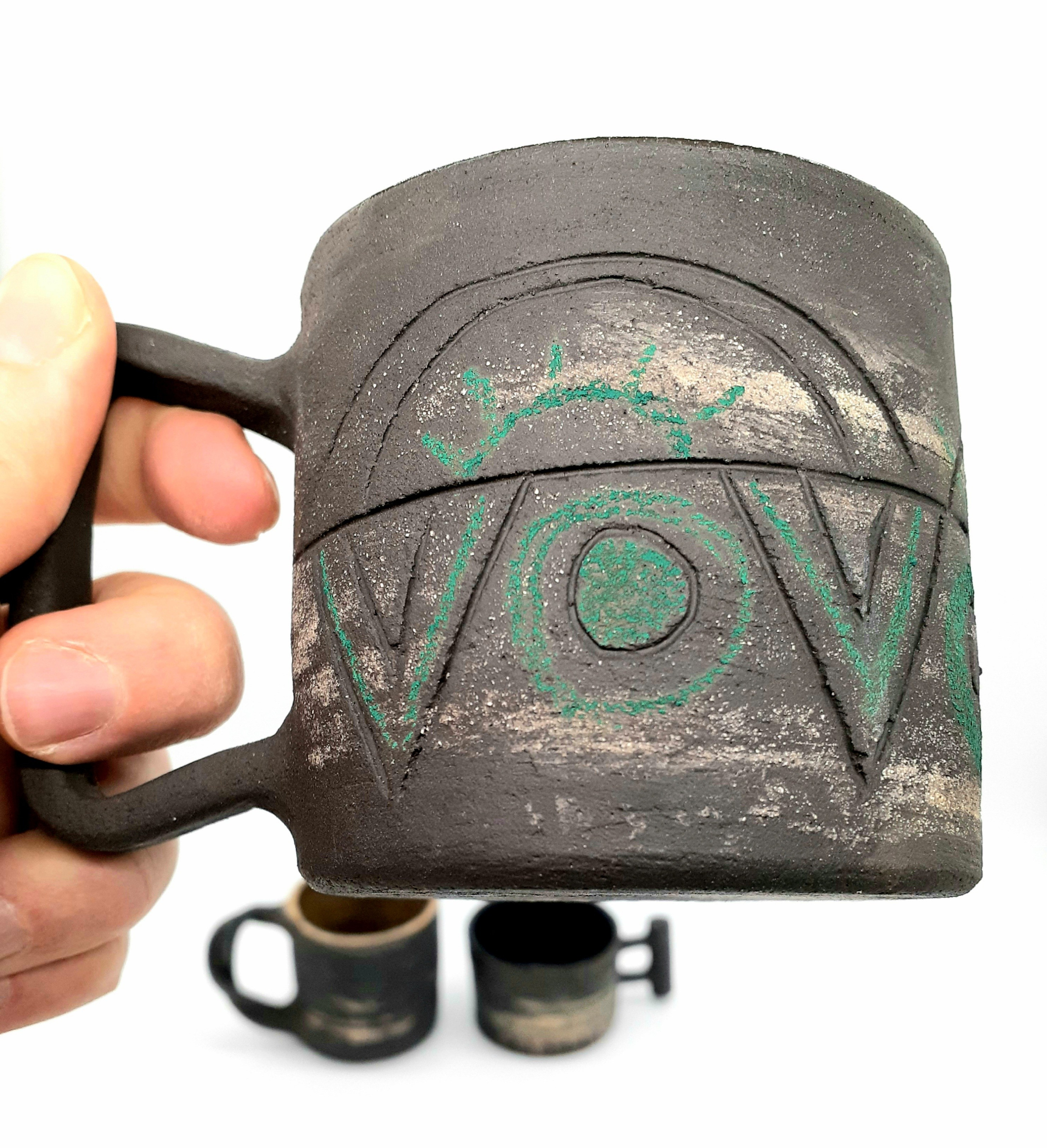 Наскальные рисунки. Керамика с историей. Елена Рогалёва