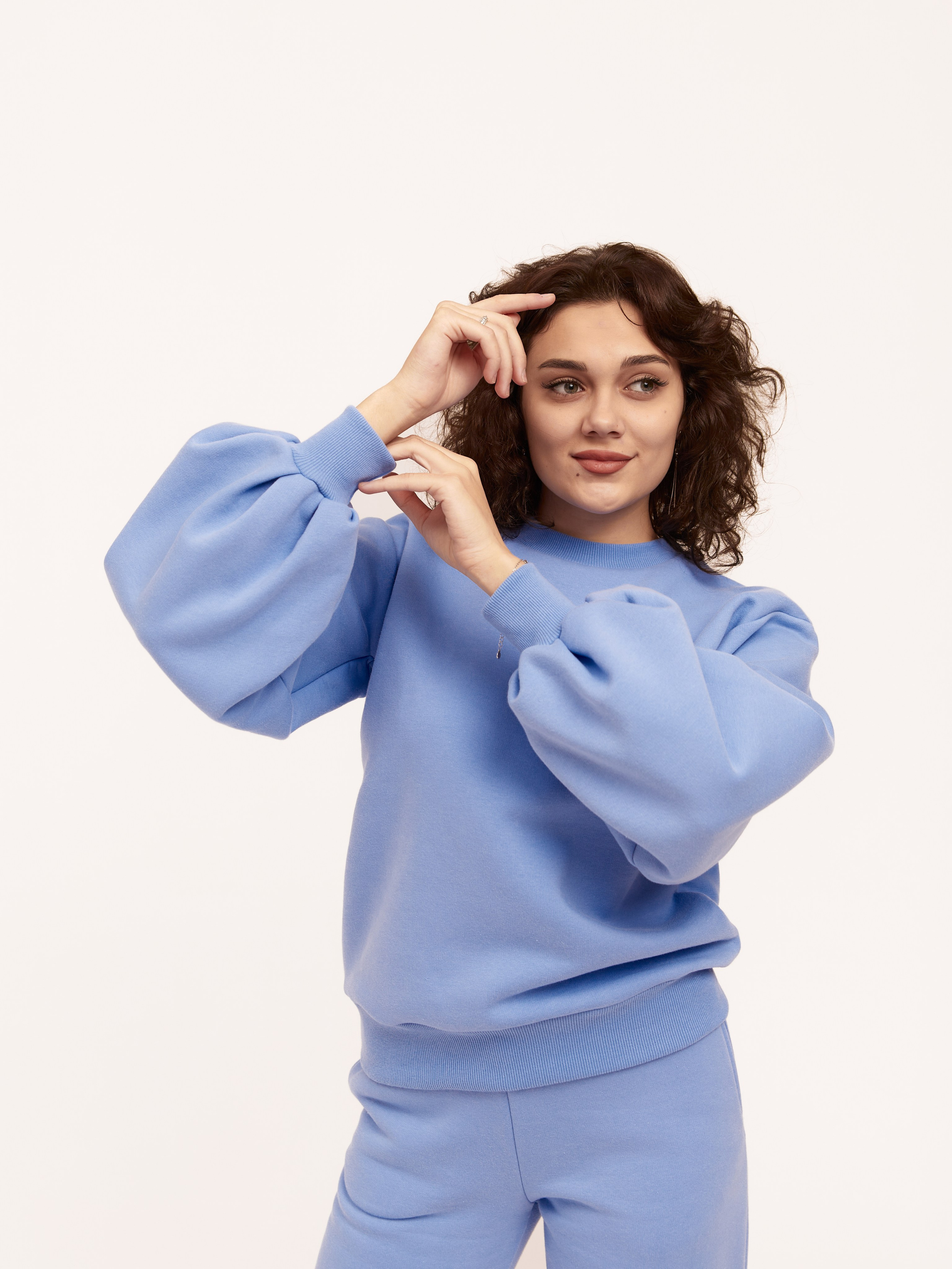 Фотосъемка одежды с моделью в Ростове-на-Дону. Предметный и бизнес фотограф в Ростове-на-Дону Александра Степанова