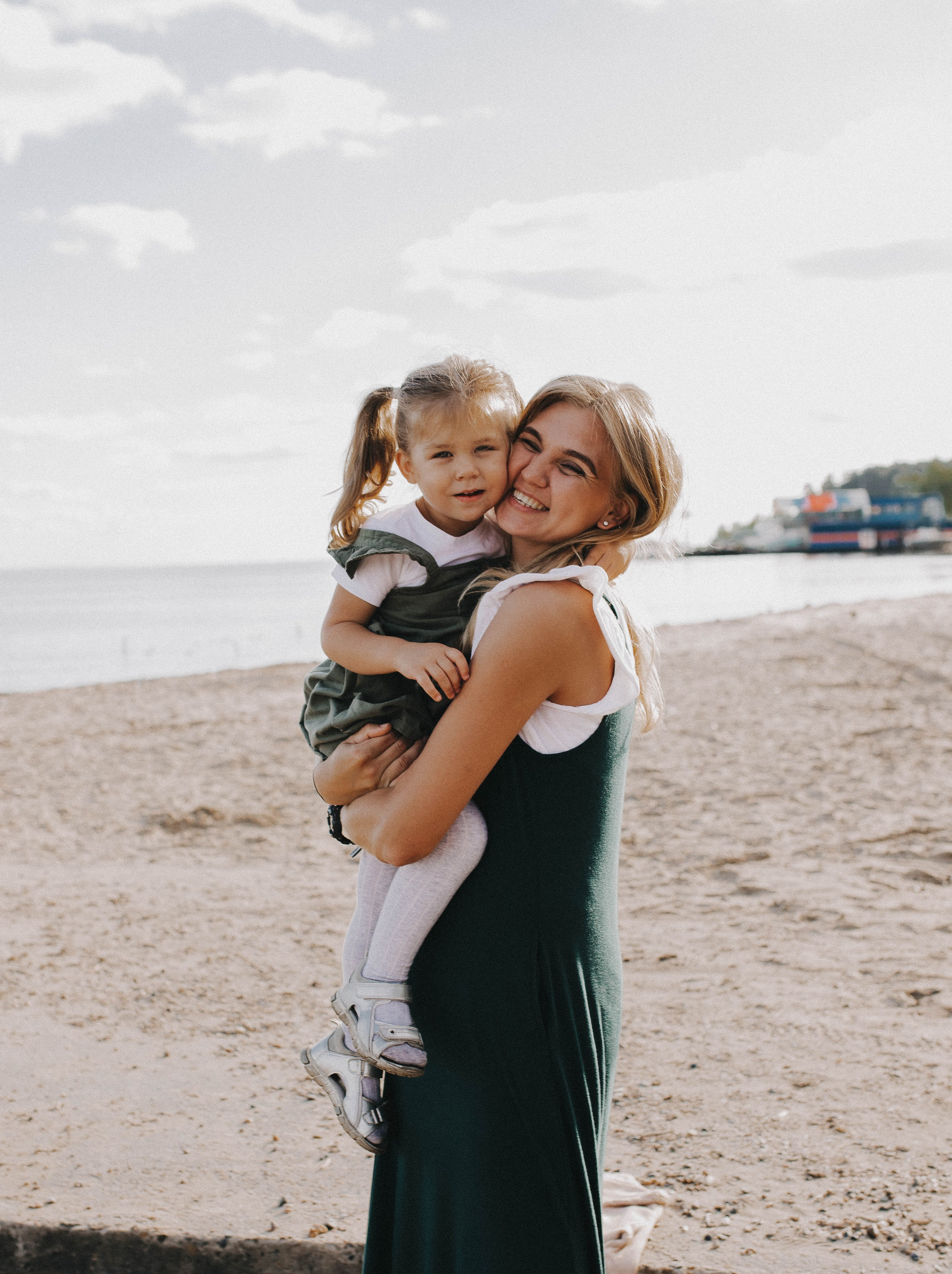 «Ма, па, поехали на лошадок смотреть!». Свадебный фотограф Новосибирск