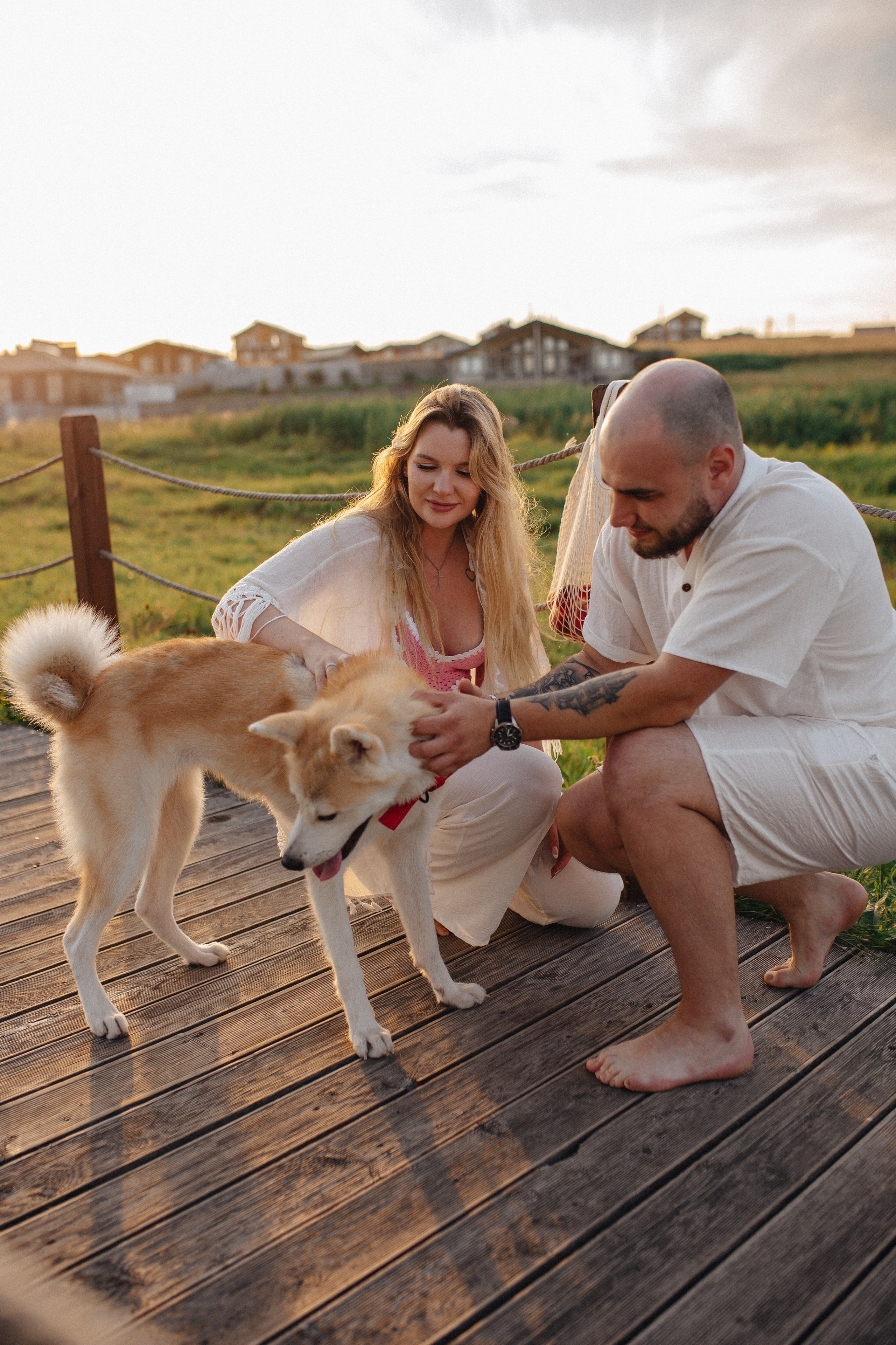 Летним вечером на пляже. Свадебный фотограф Новосибирск
