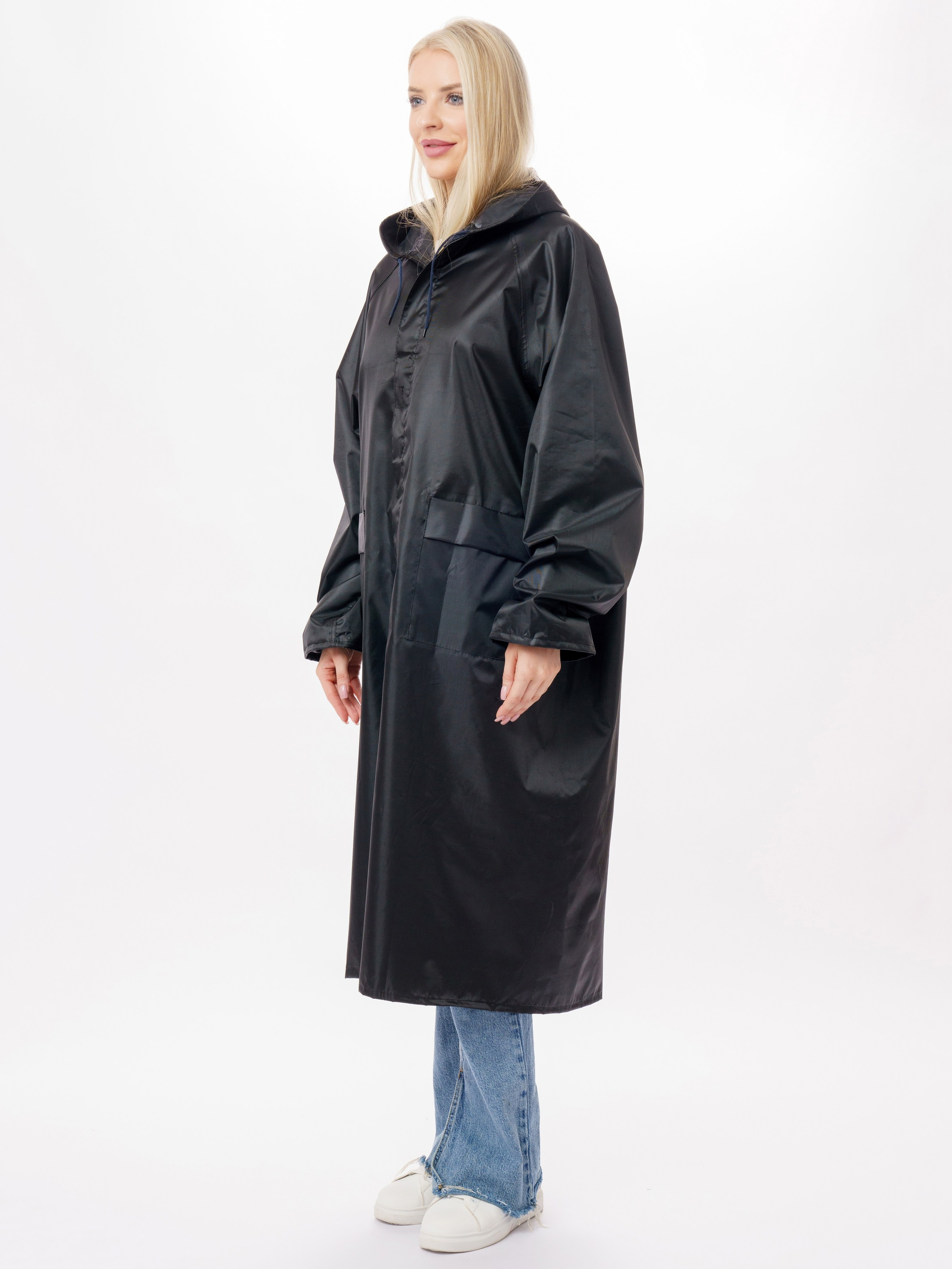 Дождевики, парная съемка. KED Production — продакшн из СПб. Создаём фото, видео и контент, который помогает брендам и селлерам продавать больше