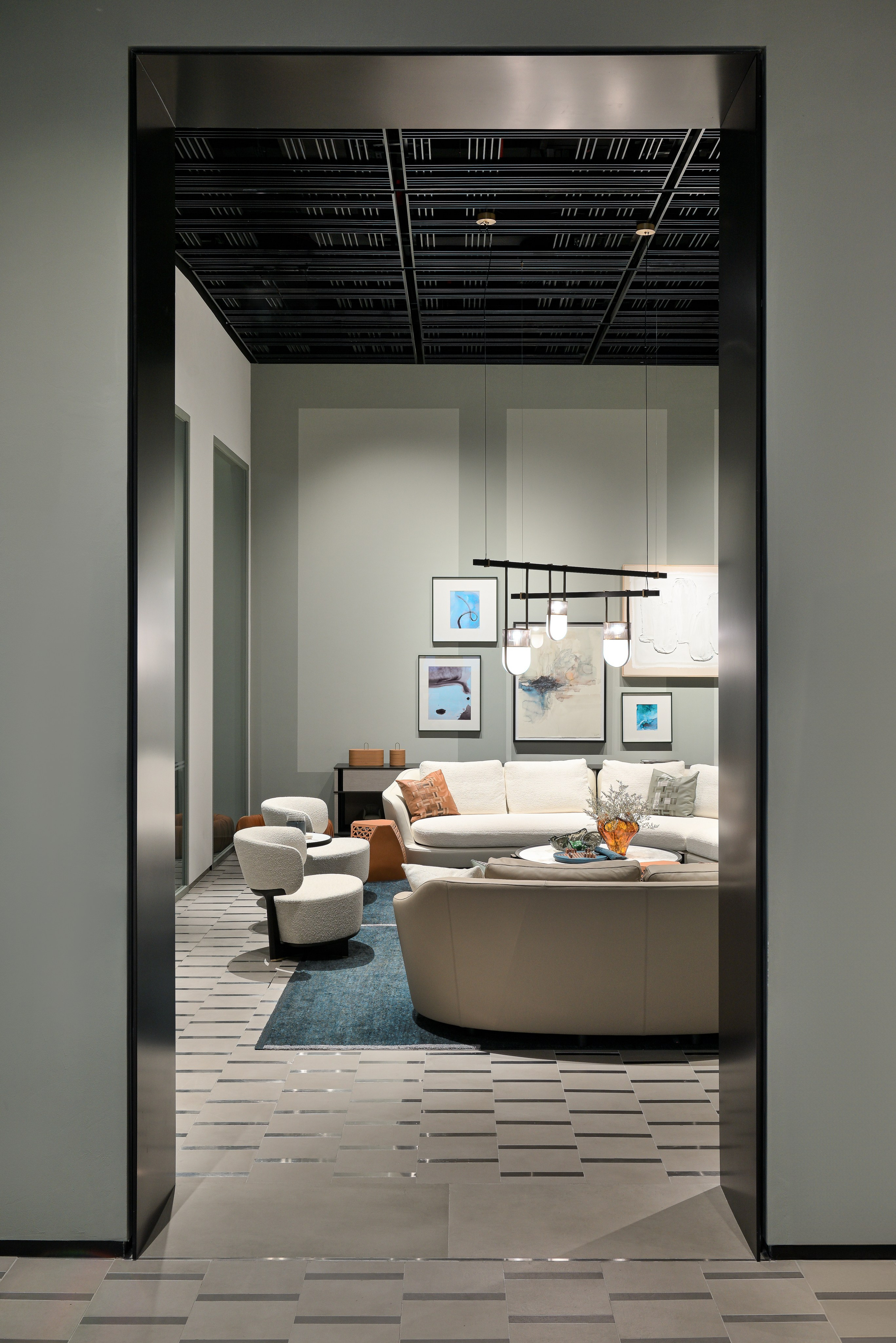 Poltrona Frau, MOE. Interior photographer in Dubai, Vitalii Grishkov