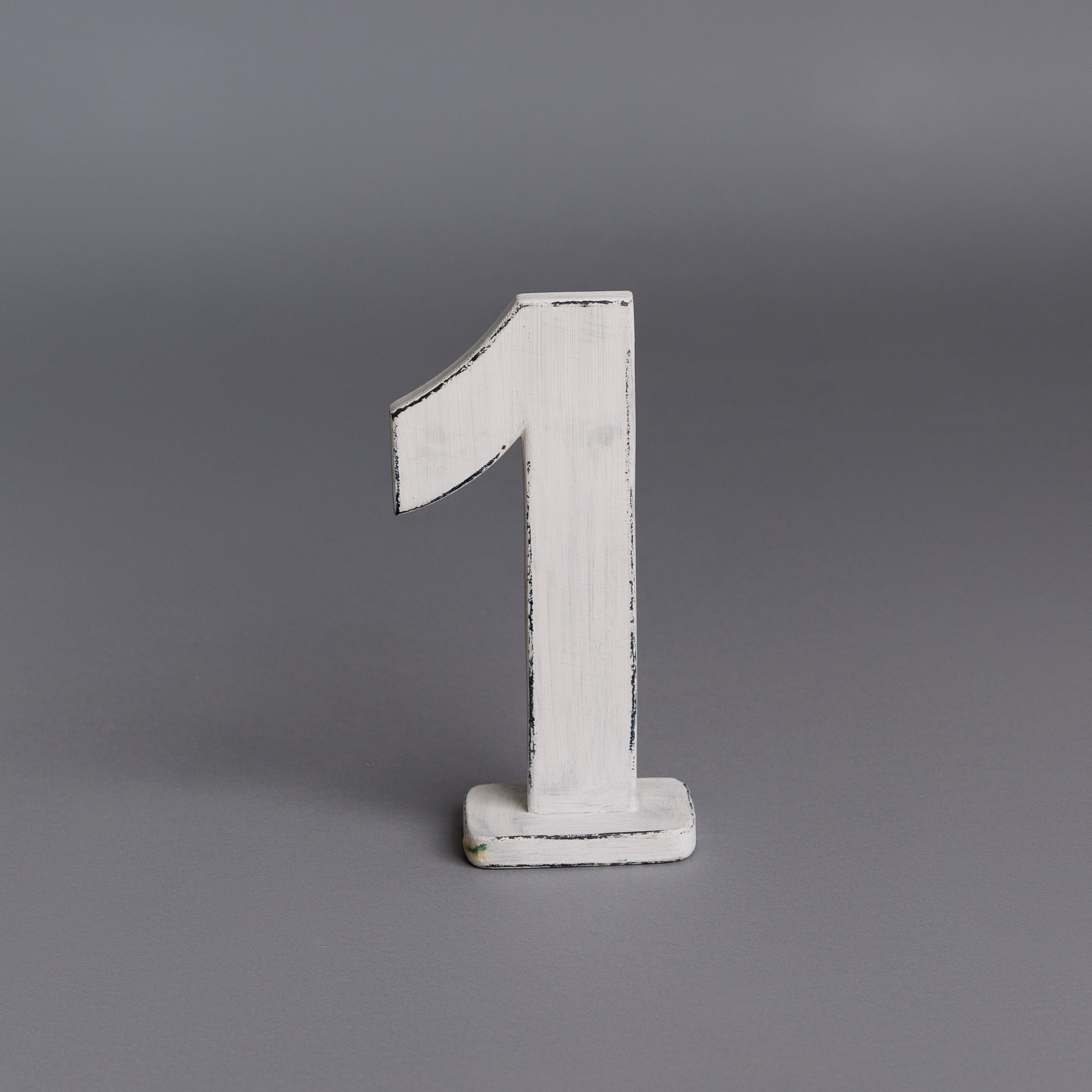 ДЕРЕВЯННЫЙ РЕКВИЗИТ. Фотостудия в Строгино