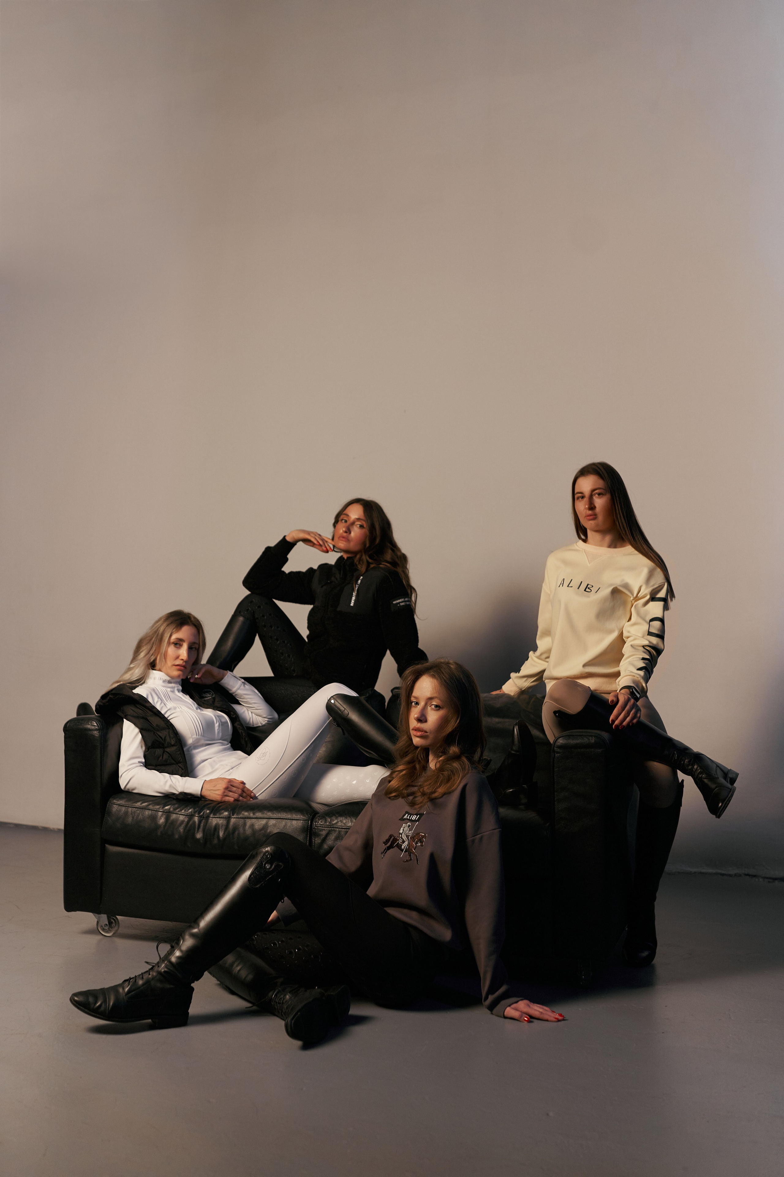 Alibi Equestrian #1. Фотосессии с лошадьми в Москве, Новосибирске