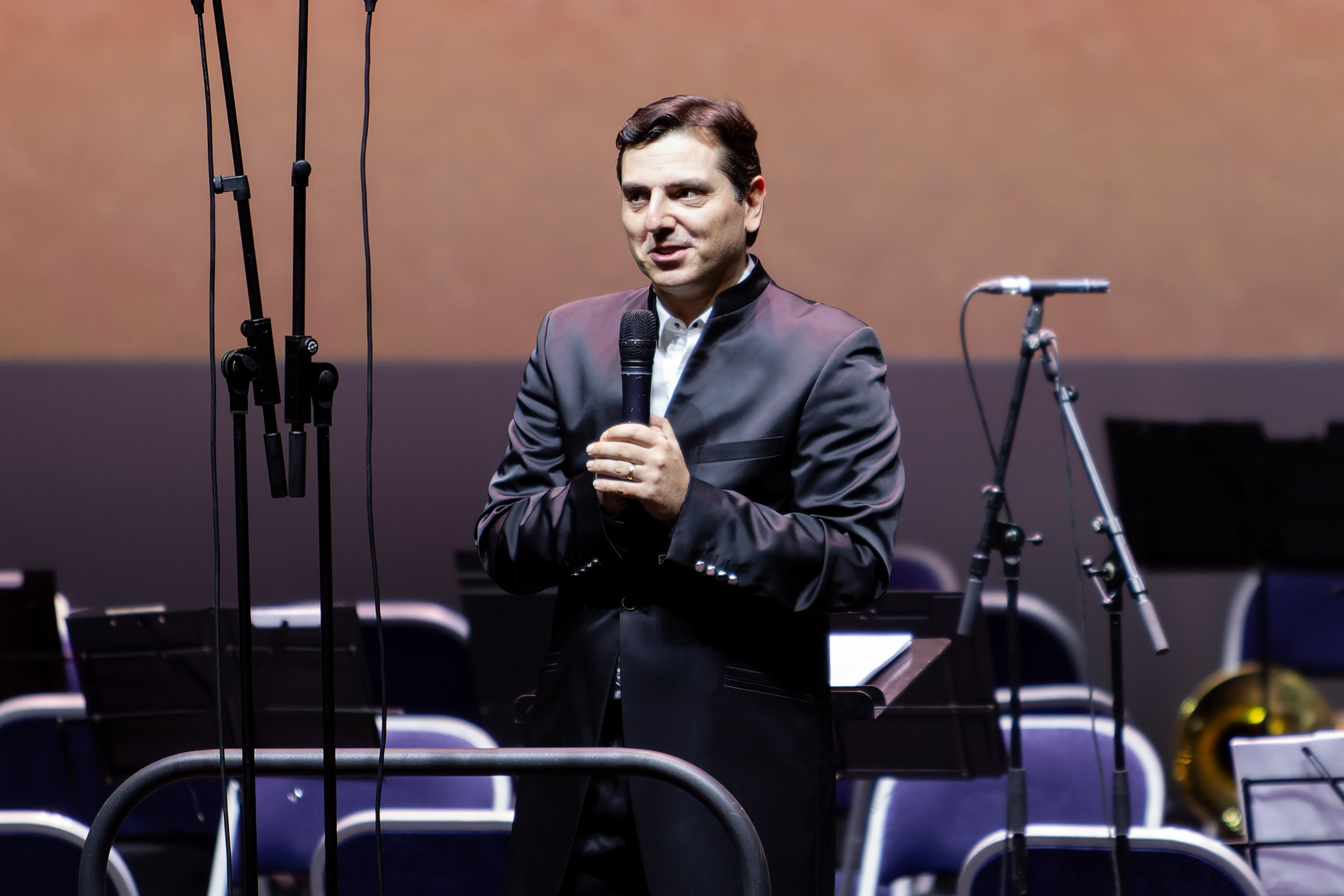 Концерт Южно-Сахалинского симфонического оркестра. Кутузов Евгений Фотограф в Южно-Сахалинске