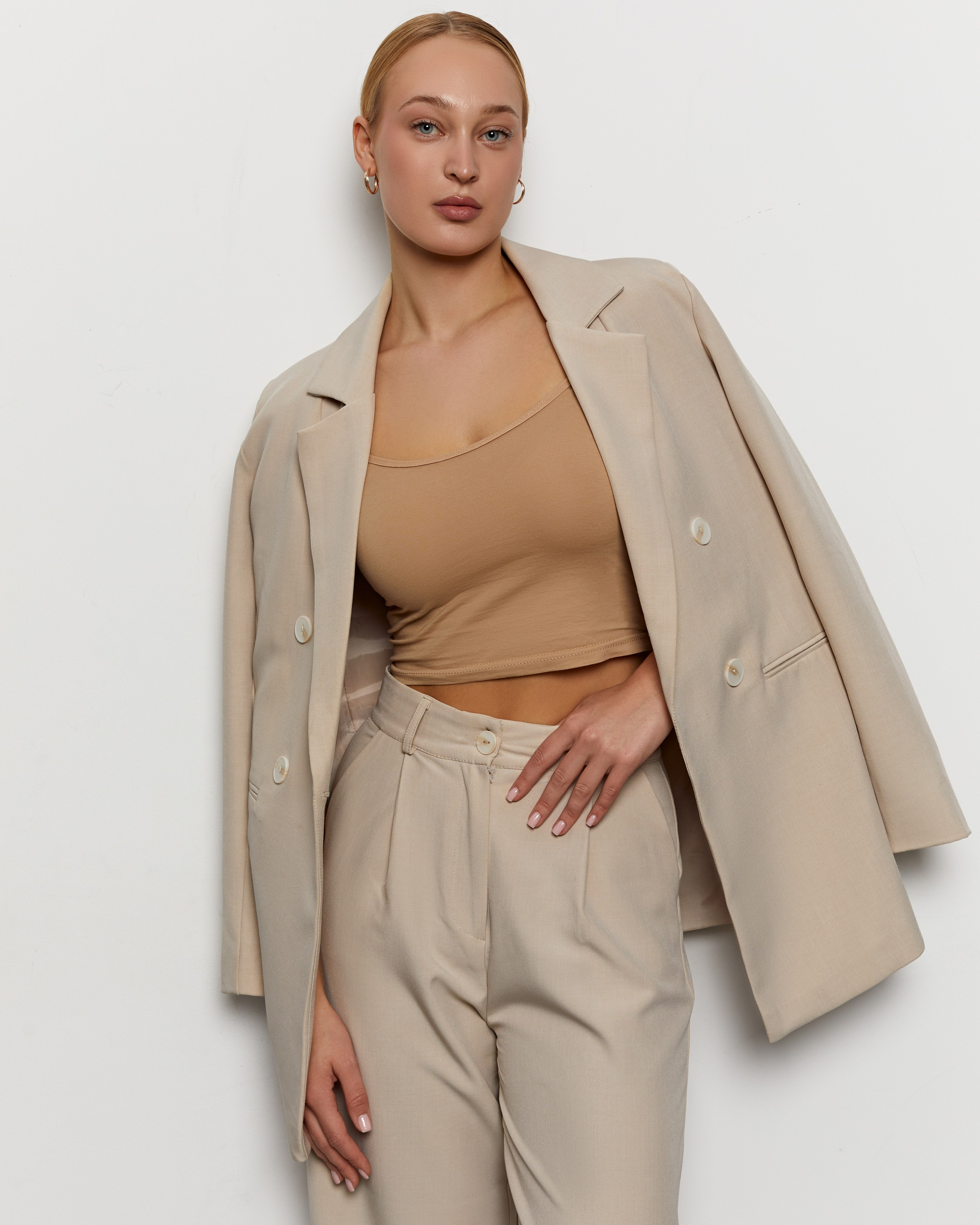 Каталог. Фотограф для брендов одежды и маркетплейсов в Москве