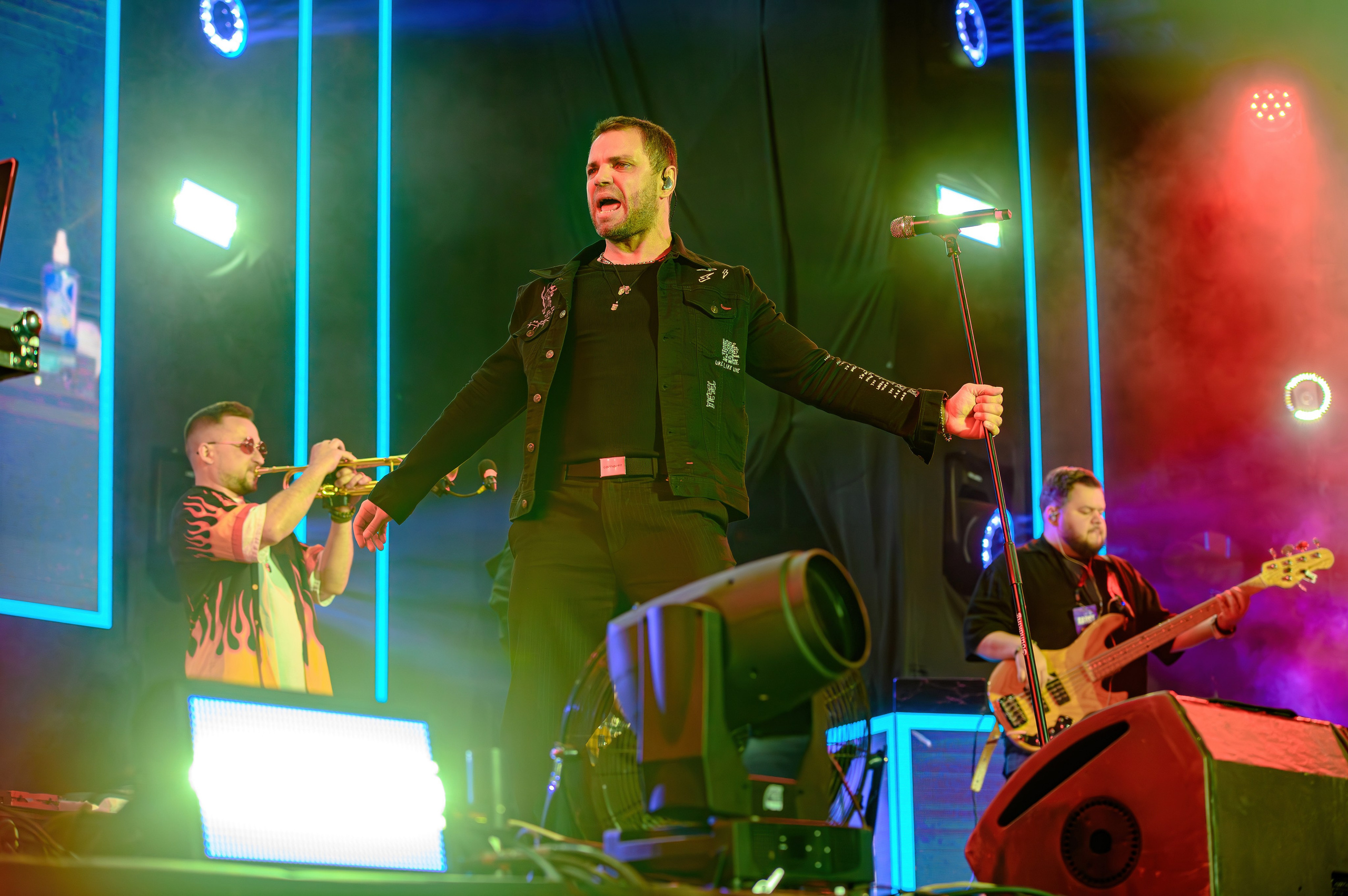 Концерты. Фестивали. Елена Северина фотограф, Алматы: репортаж (спорт, концерты, конференции), предметная и фуд-съёмка, портреты, каталоги, фэшн, ретушь