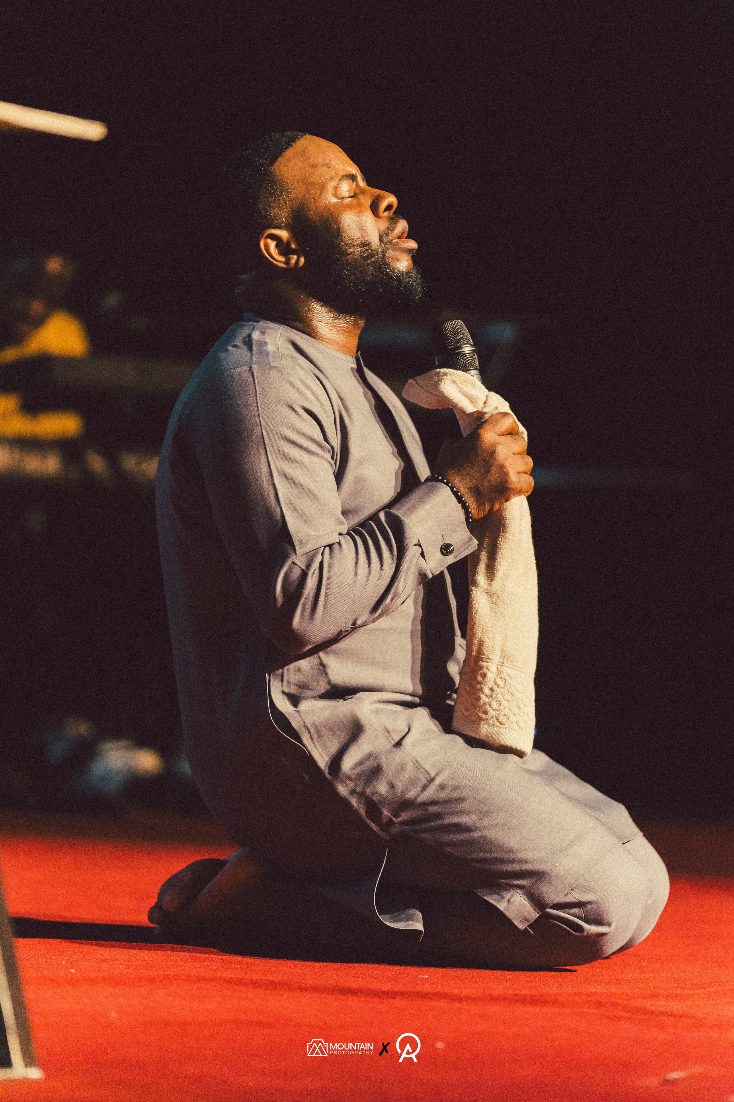 One Audience Gospel concert With Prospa Ochimana. Я занимаюсь событийной, свадебной, товарной, студийной… фотографией