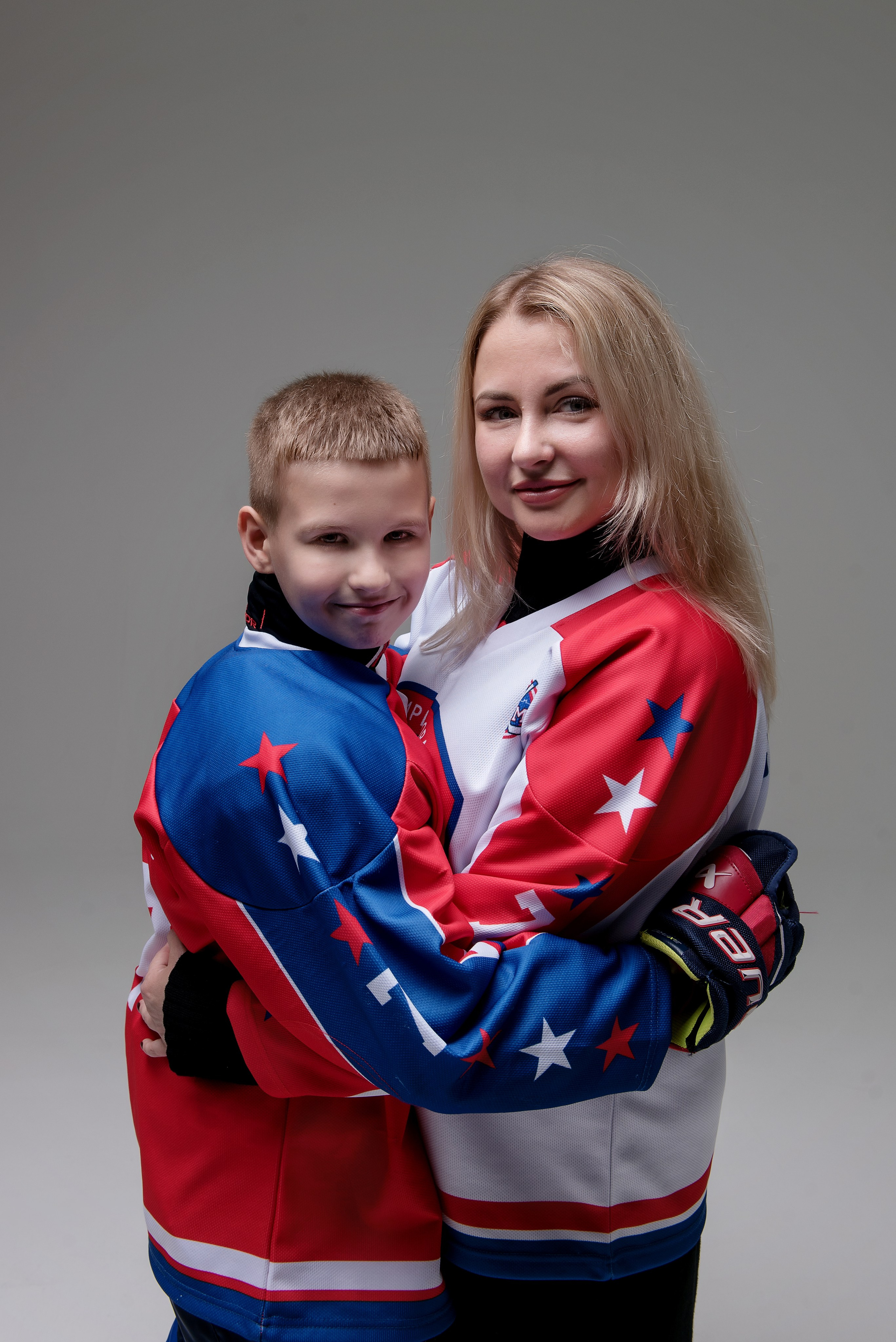 Хоккей — Гимнастика групповая съемка. Детский фотограф в Долгопрудном и Москве