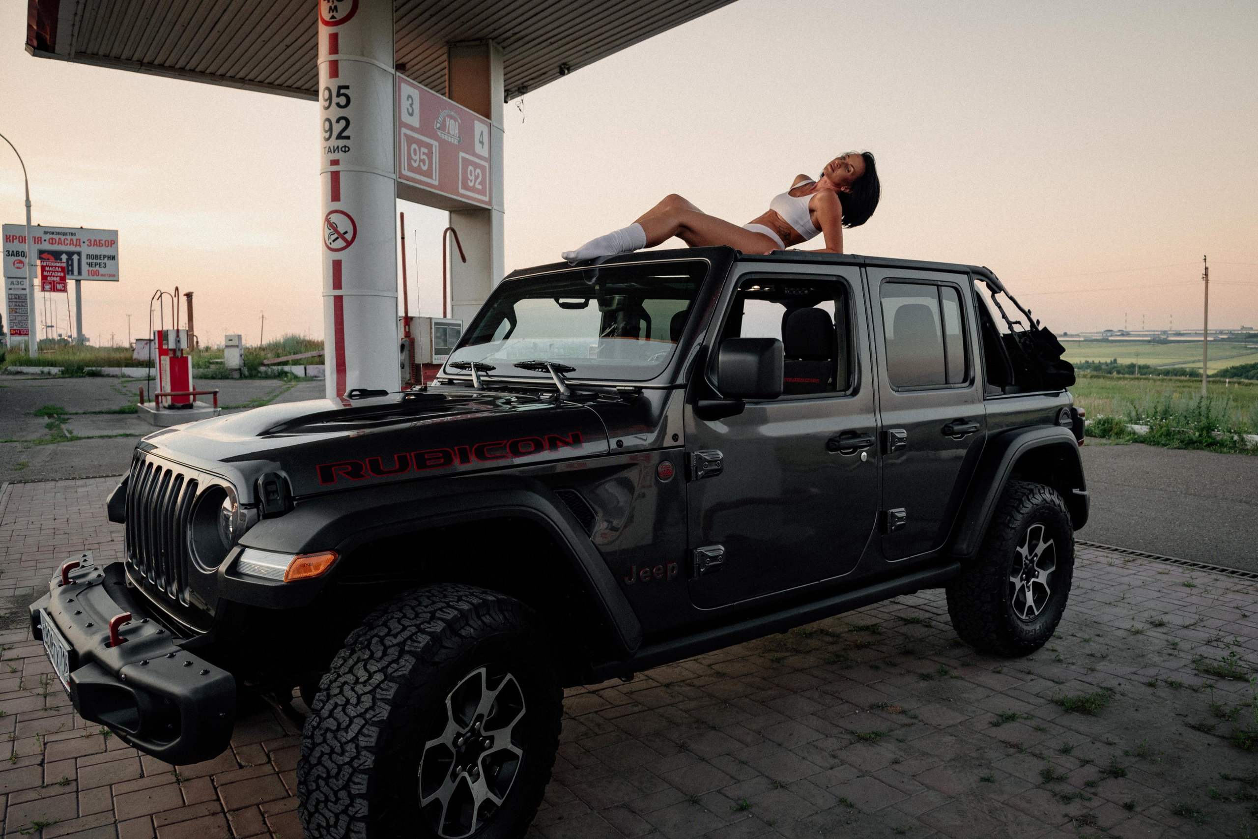 Заправка. Фотограф Алёна Евграфова