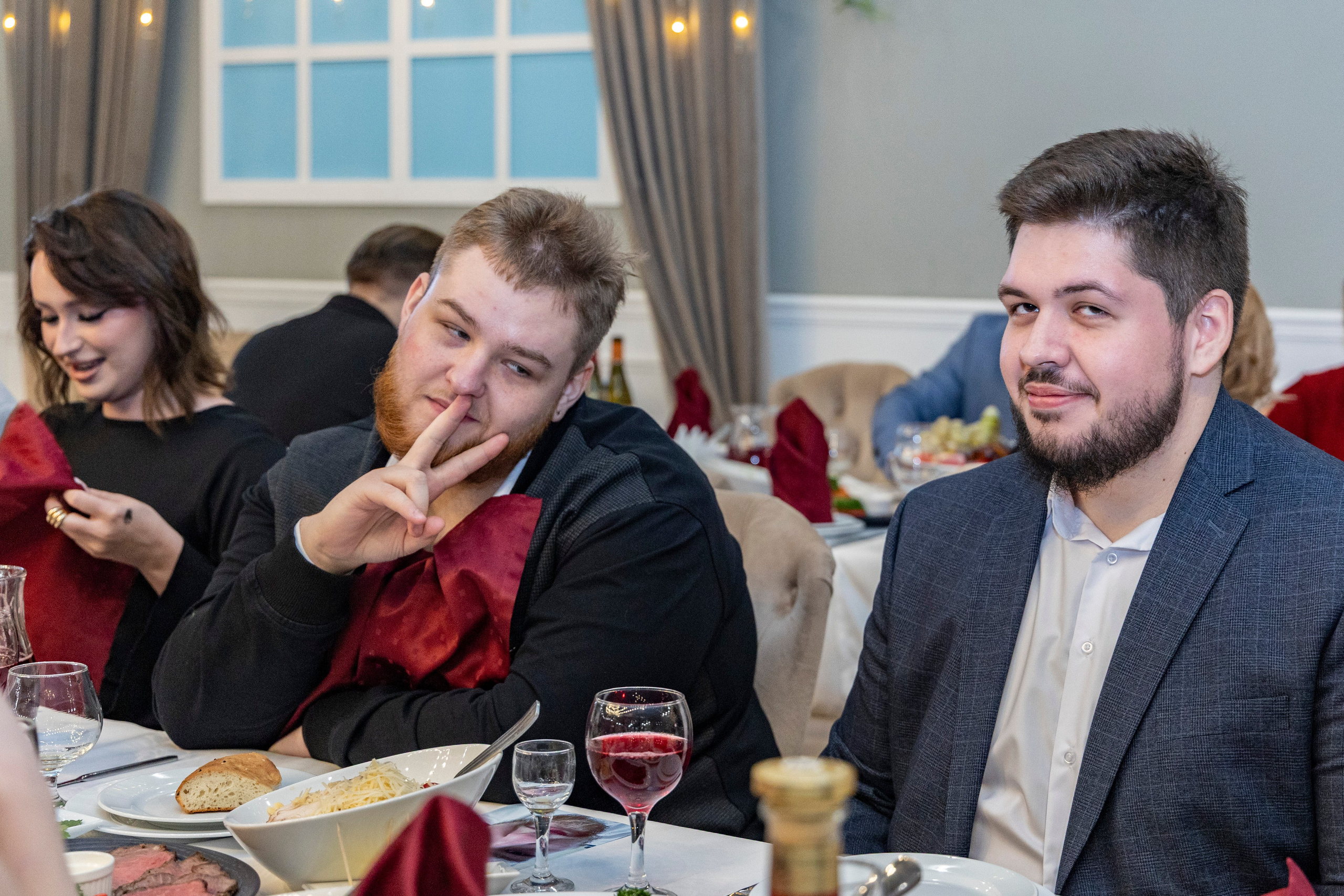 Свадебная фотосессия свадебный фотограф Татьяна Марсуверских свадебная фотопрогулка Москва Жуковский. Фотограф для маркетплейсов, фотоуслуги в Жуковском Татьяна Марсуверских