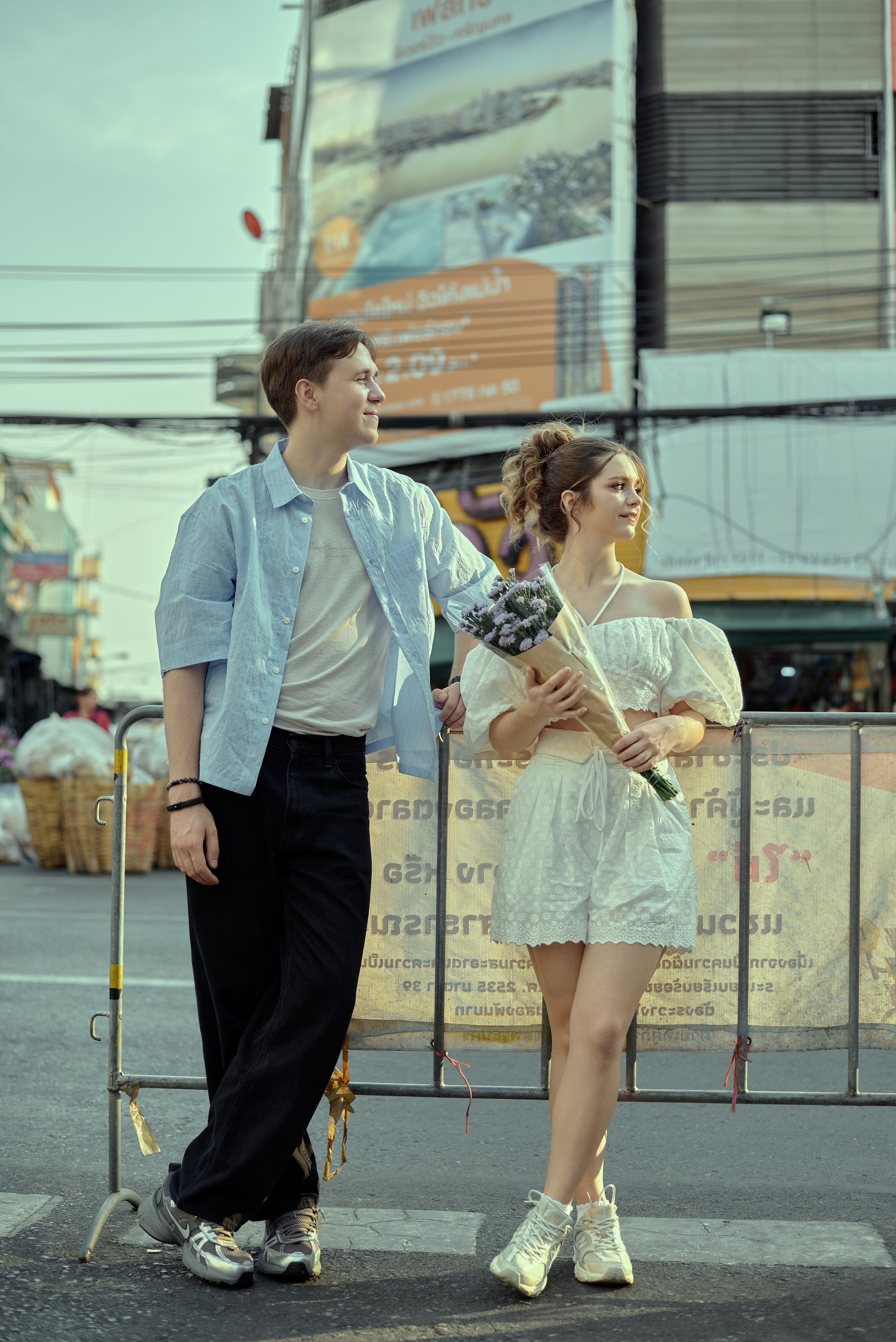 Lovestory photoshoot in Bangkok (story in Flowers market). Photographer Bangkok — Pattaya | фотограф Бангкок — Паттайа