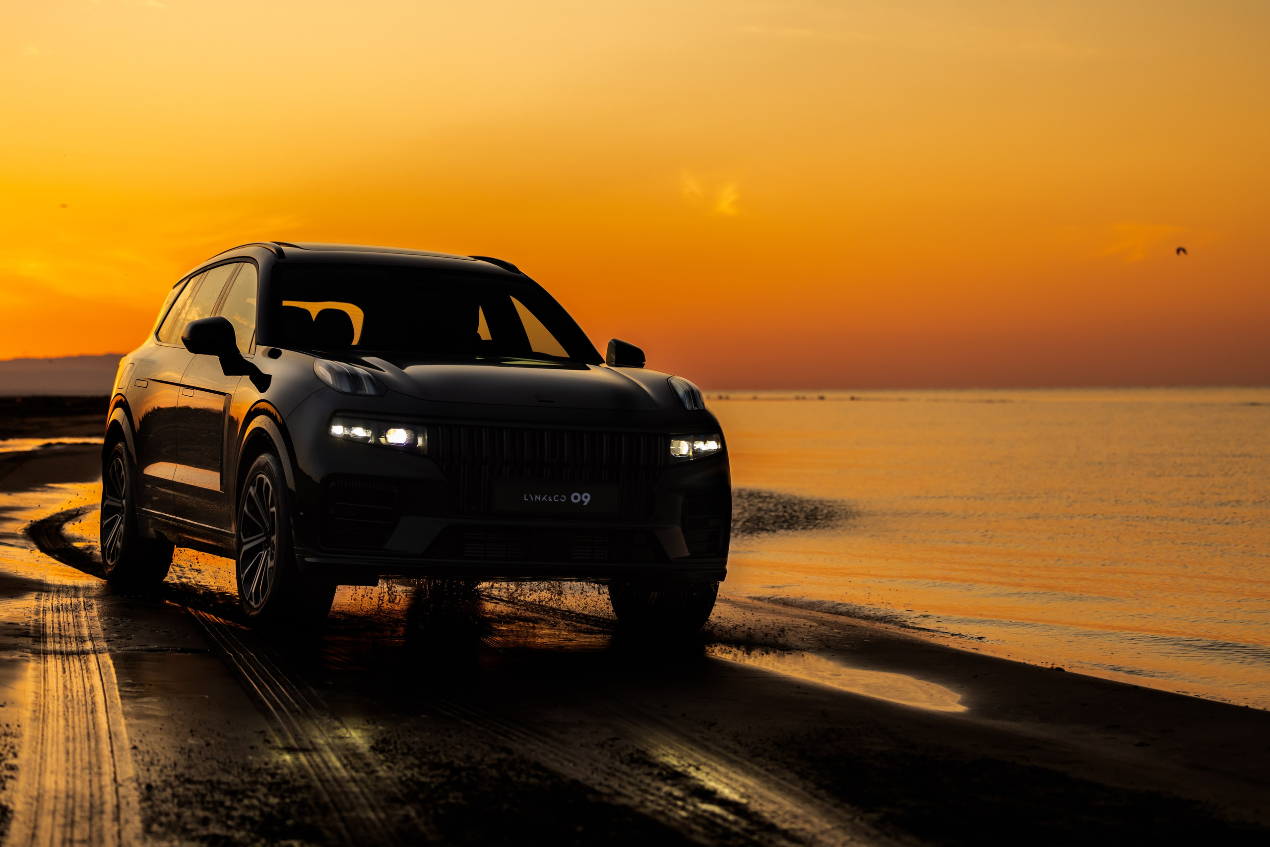 Тест-драйв LYNK & CO. Кристина Шнайдер репортажный фотограф Алматы