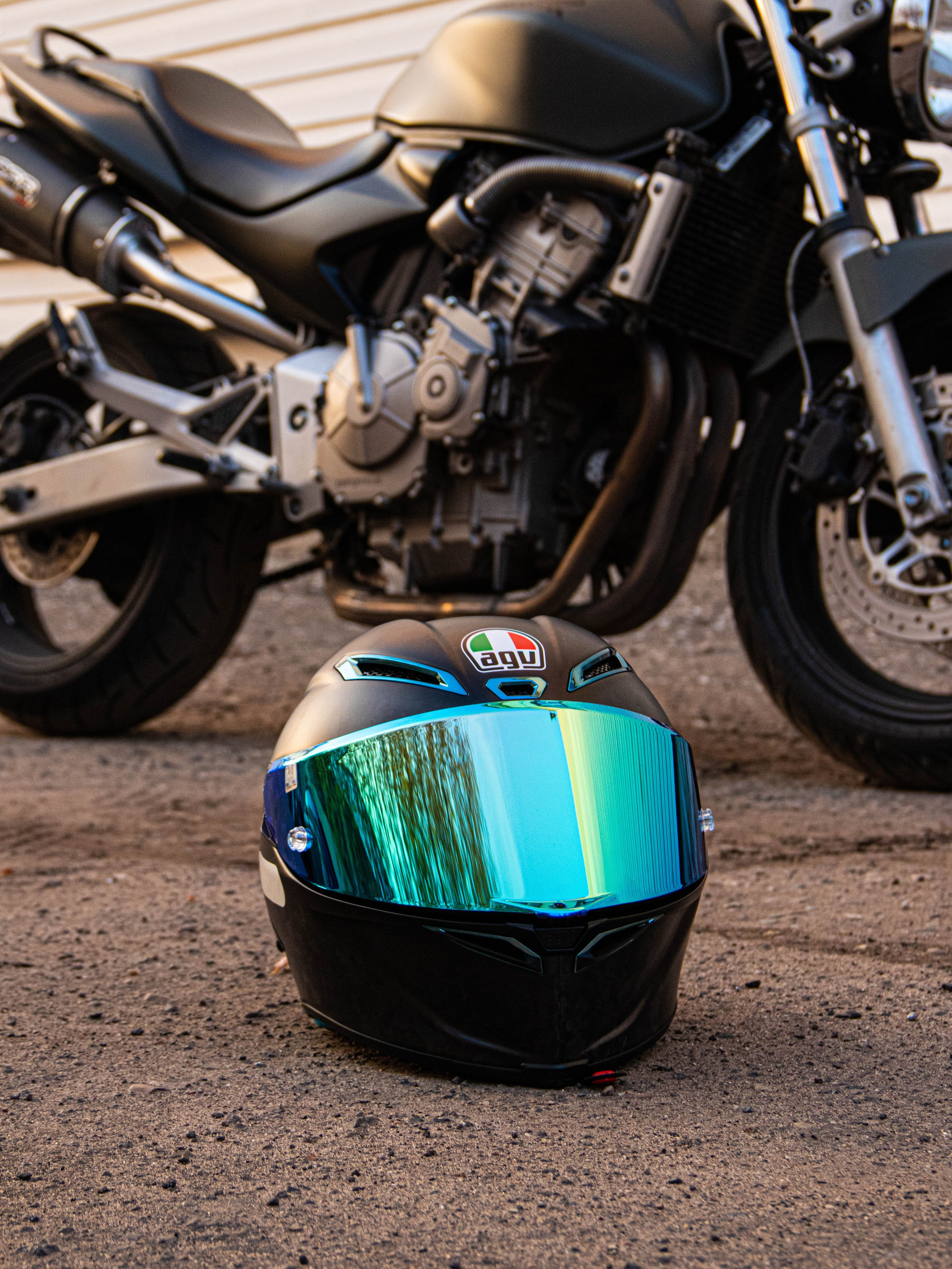 Мотоциклетный шлем. «Матрица»