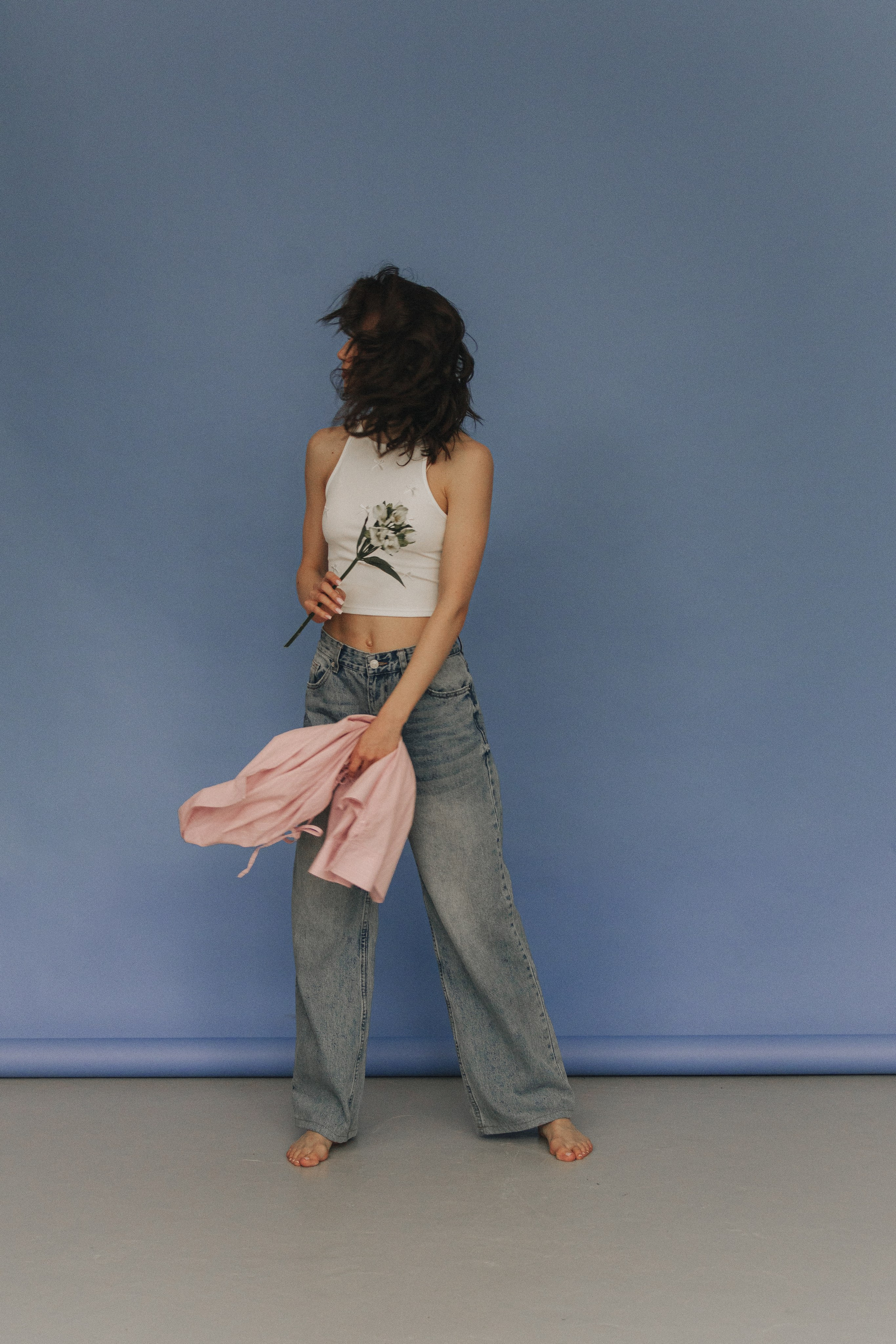 Софья. Весенняя фотосессия в студии. Семейный и женский фотограф Москва Юлия Левада