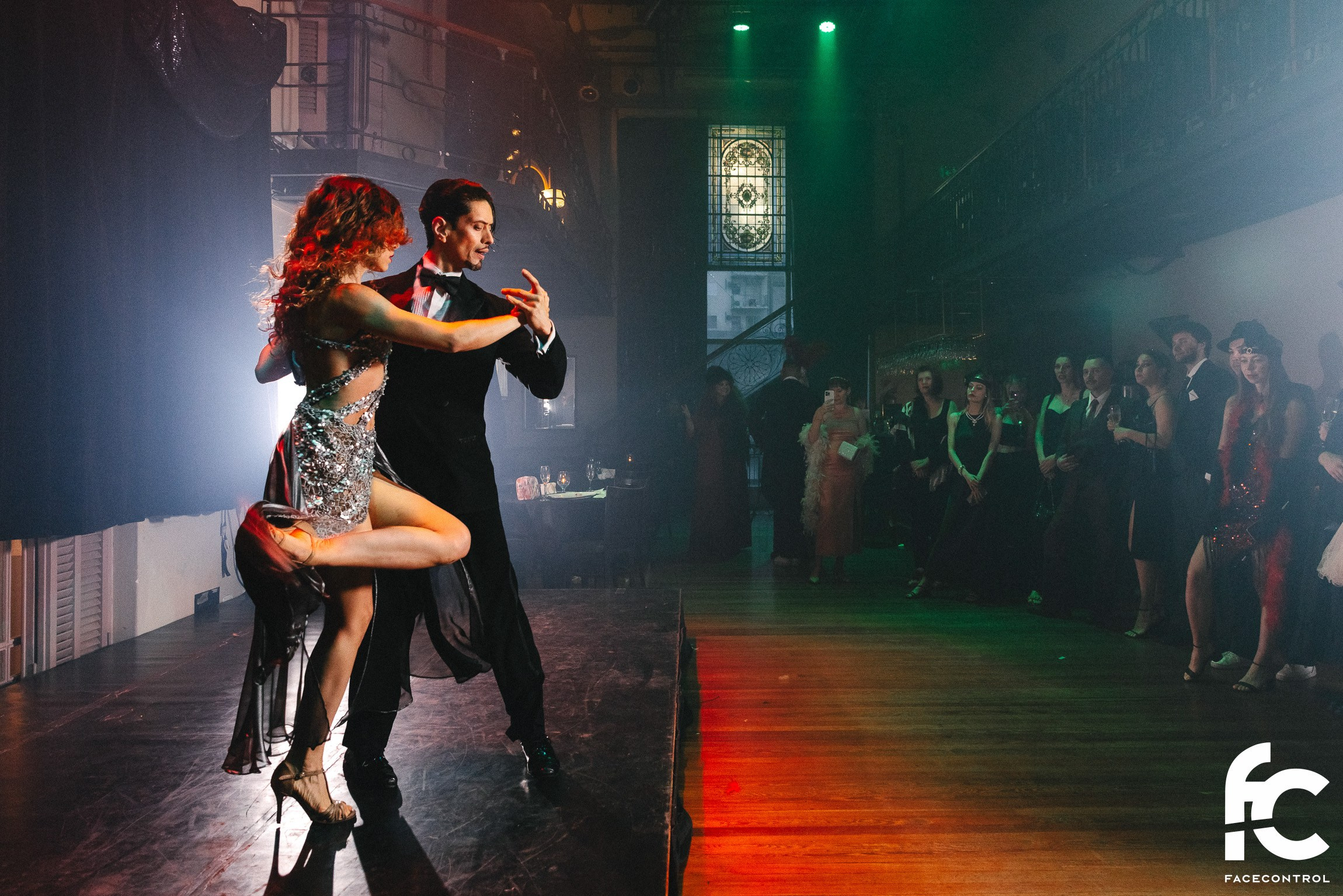 Quest y Tango. Face Control: Crónica social, anuncios de eventos y reportajes fotográficos