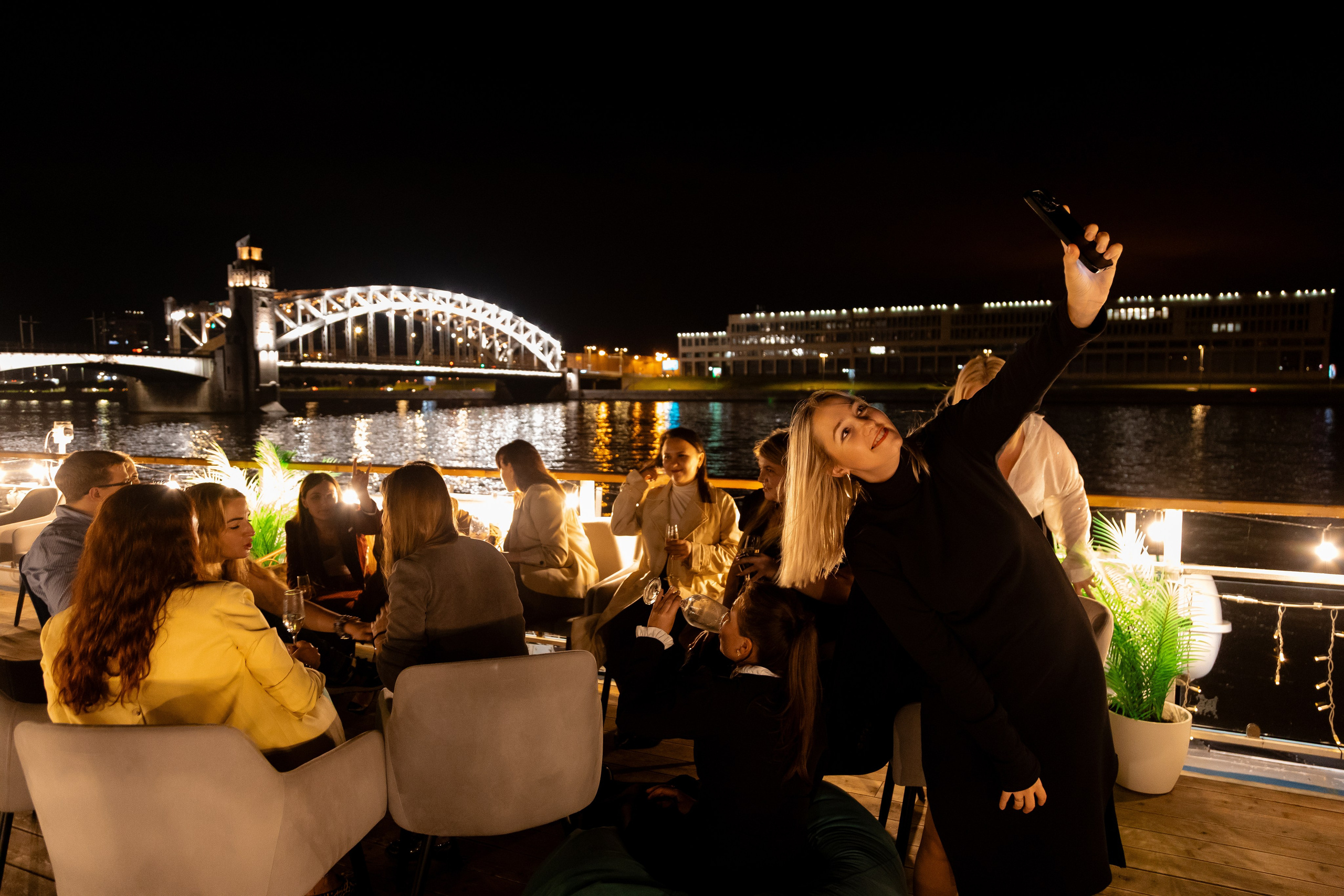 На воде. Главная