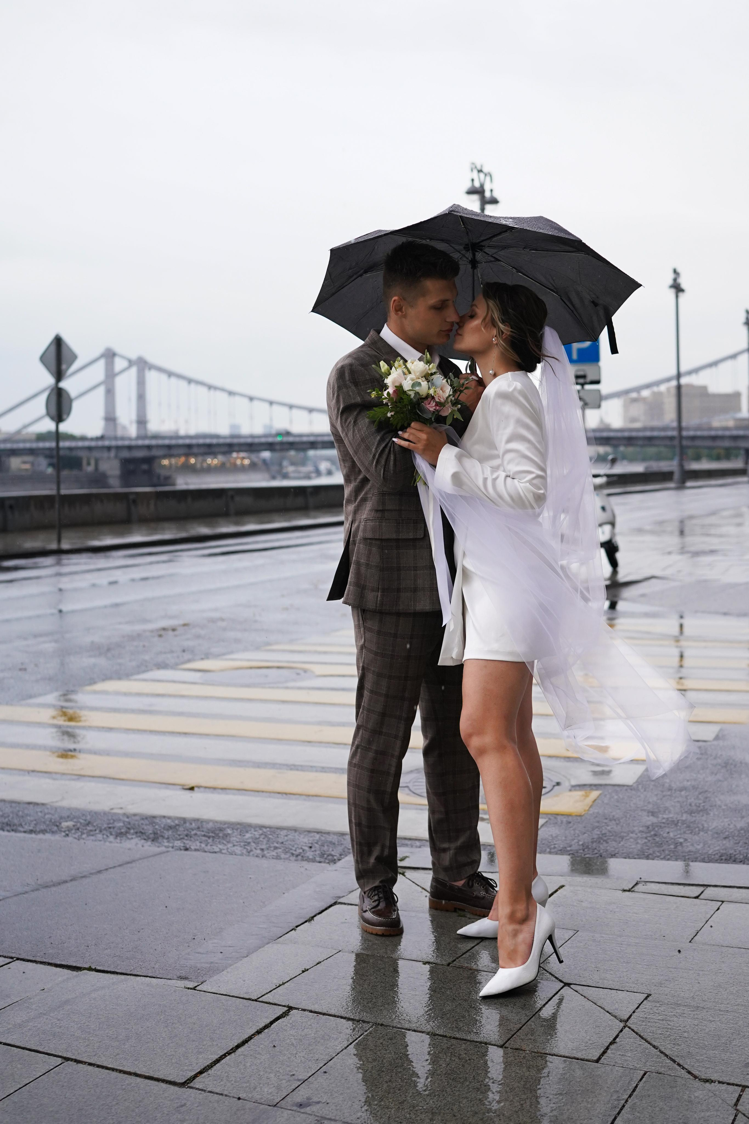 Камерная свадьба-прогулка в городе. Семейный фотограф в Москве Галина Гончар