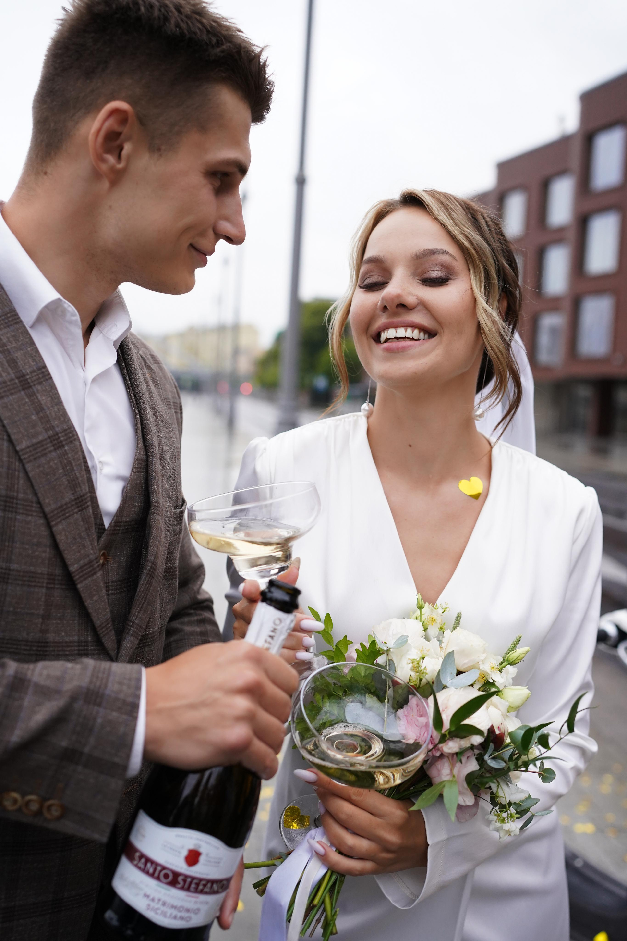 Камерная свадьба-прогулка в городе. Семейный фотограф в Москве Галина Гончар