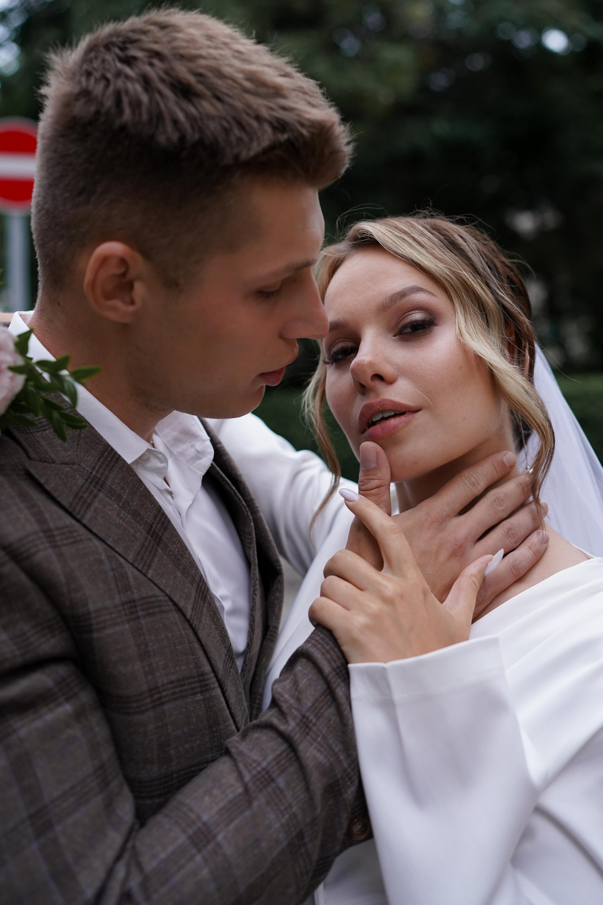 Камерная свадьба-прогулка в городе. Семейный фотограф в Москве Галина Гончар