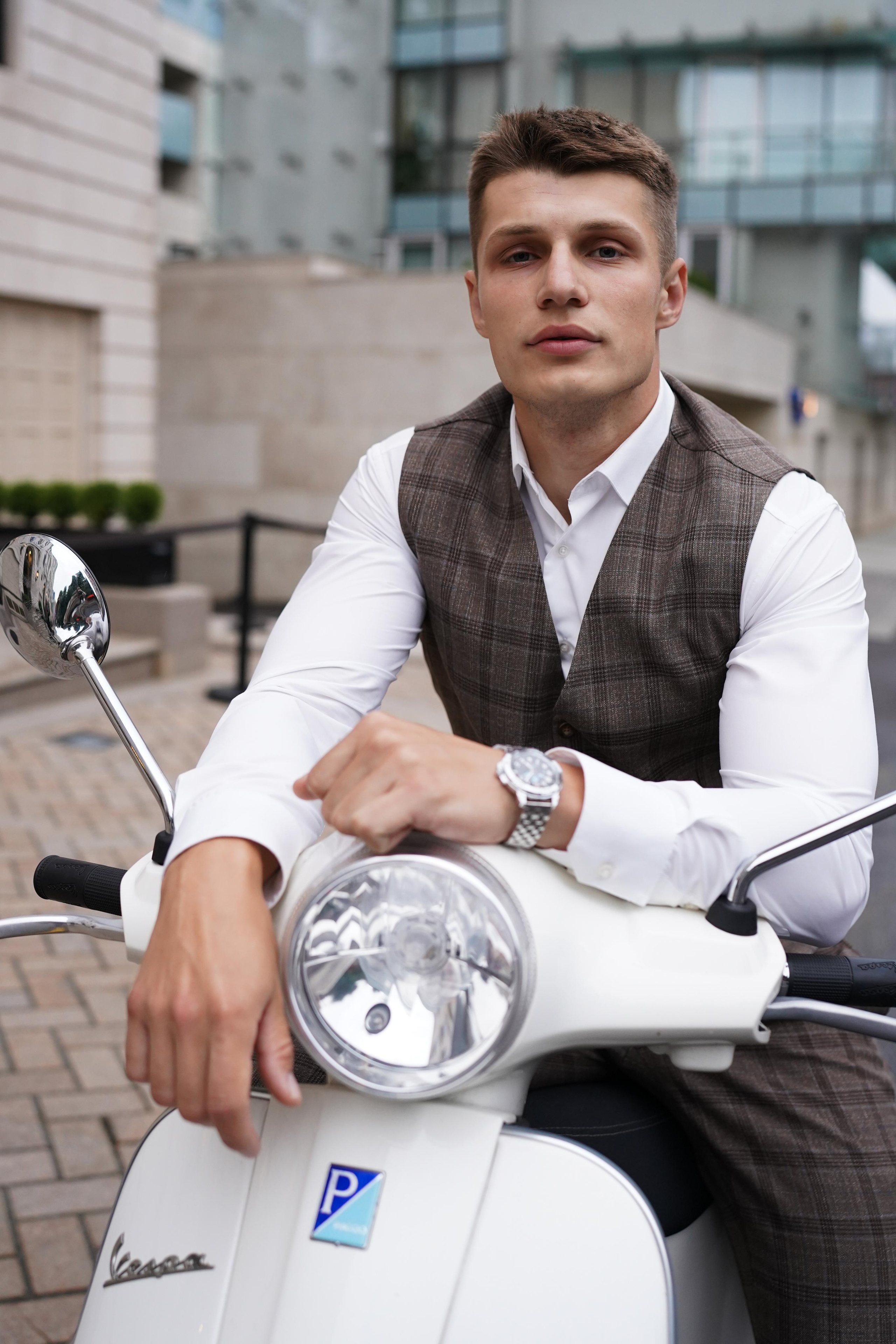 Камерная свадьба-прогулка в городе. Семейный фотограф в Москве Галина Гончар