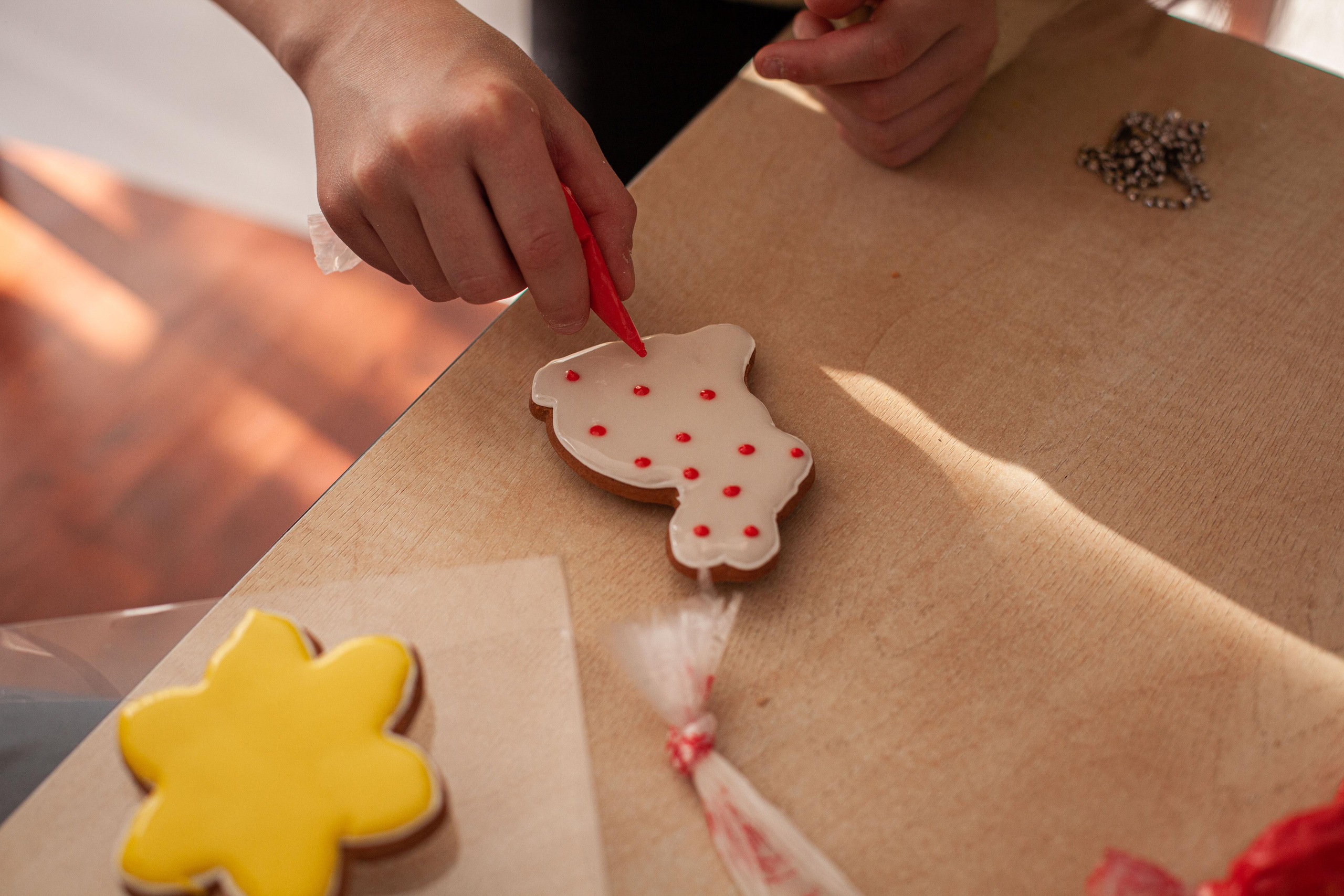 МК по росписи пряников в детском центре. Семейный и детский фотограф во Всеволосжке Людмила Квасова