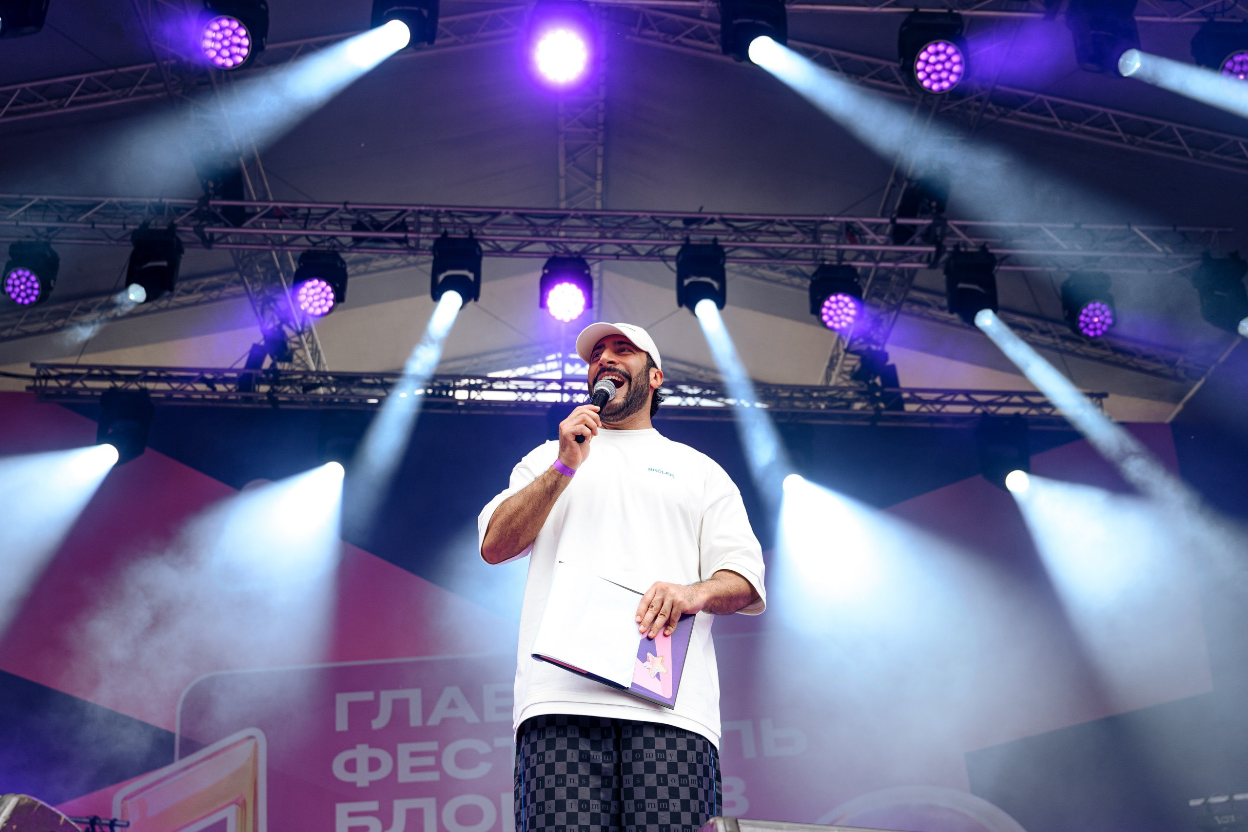 БЛОГЕРЫ РОССИИ. Максим Комаров — Профессиональный фотограф