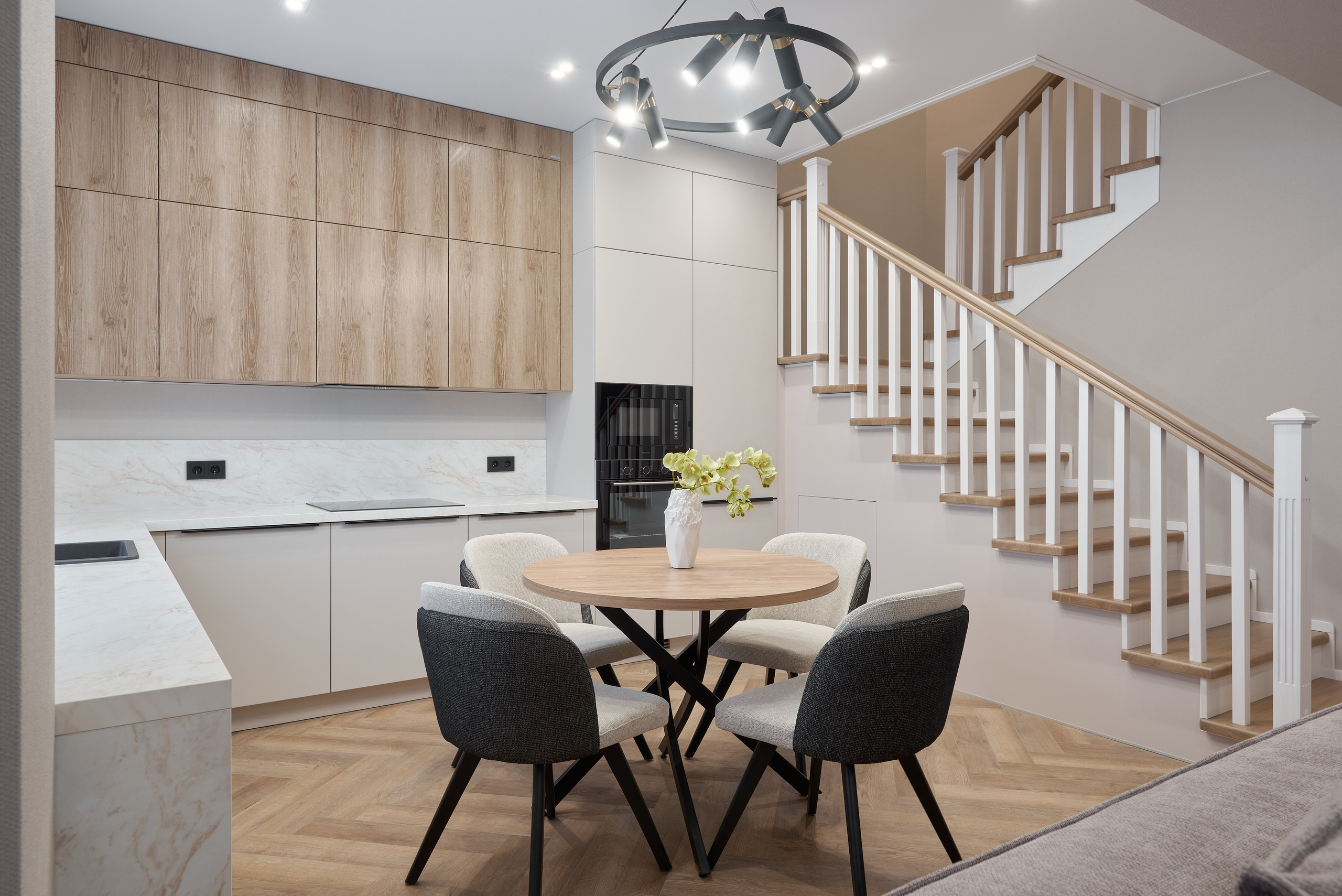 Пос. Счастливый Дом с отделкой. Абросимов Лев интерьерный и архитектурный фотограф