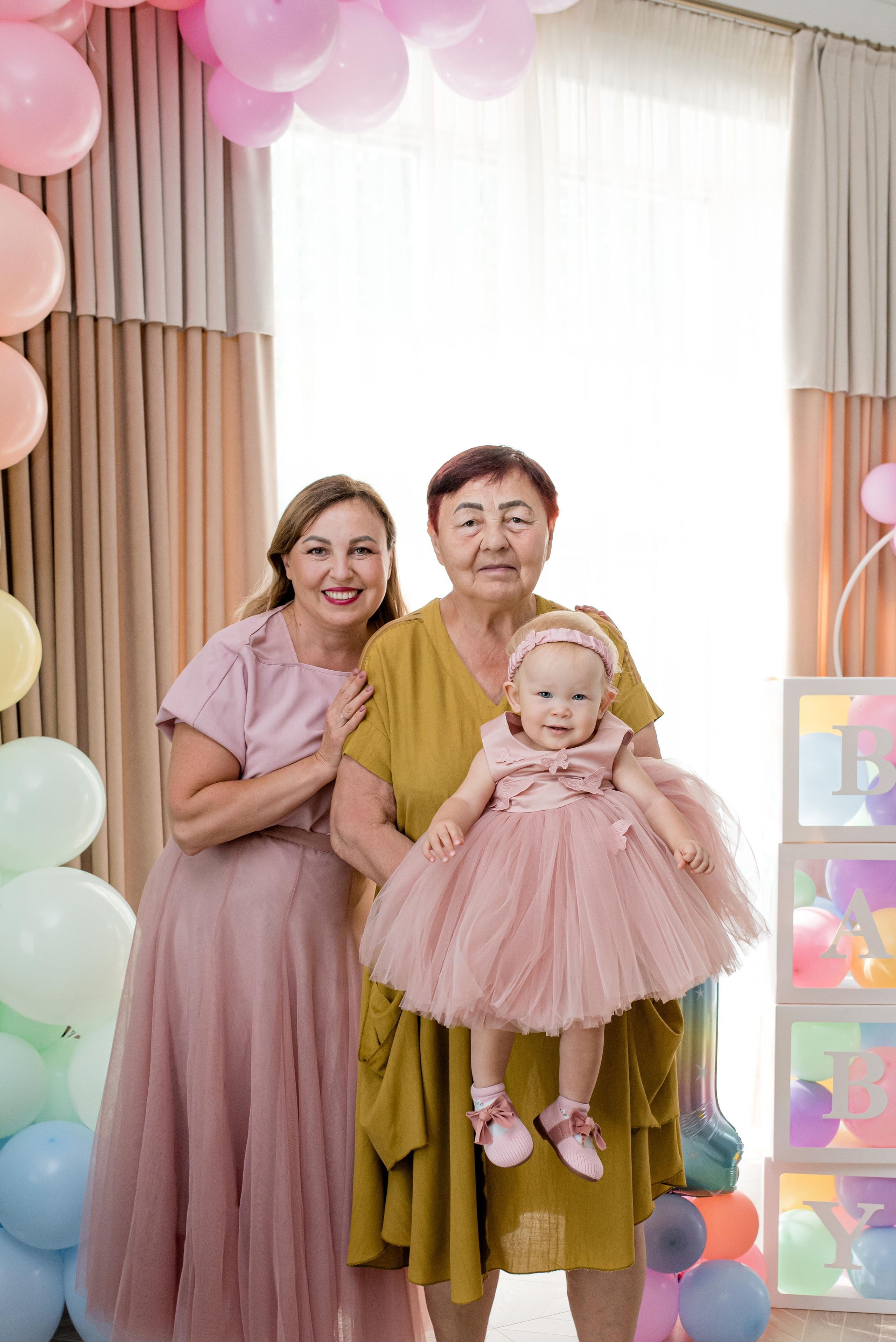 Арина, 1 годик (домашняя фотосессия). Фотограф новорожденных в Екатеринбурге Лена Ильина