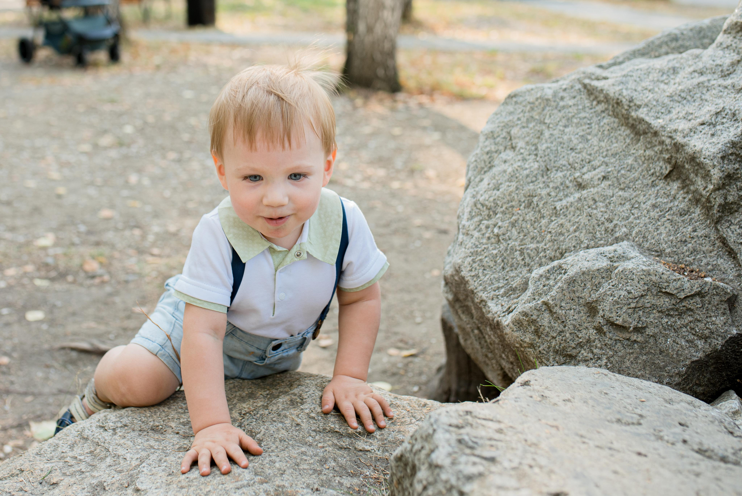 Данил, 1 годик (прогулочная фотосессия ЦПКиО Маяковского). Фотограф новорожденных в Екатеринбурге Лена Ильина