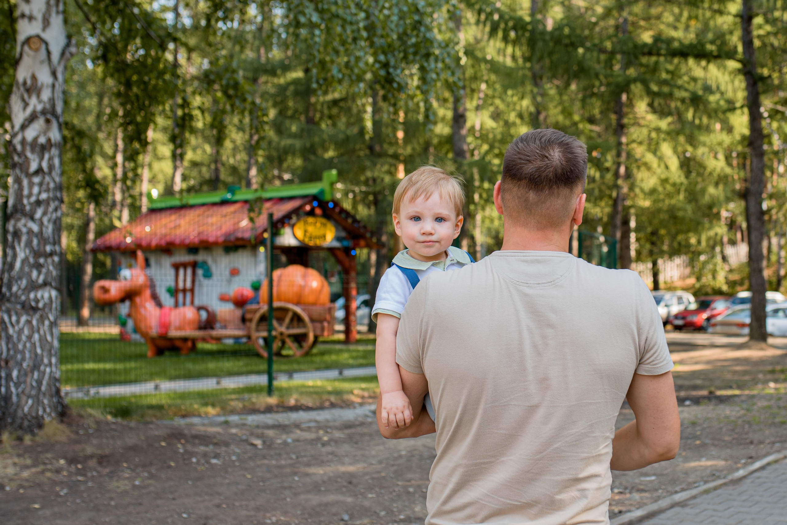 Данил, 1 годик (прогулочная фотосессия ЦПКиО Маяковского). Фотограф новорожденных в Екатеринбурге Лена Ильина