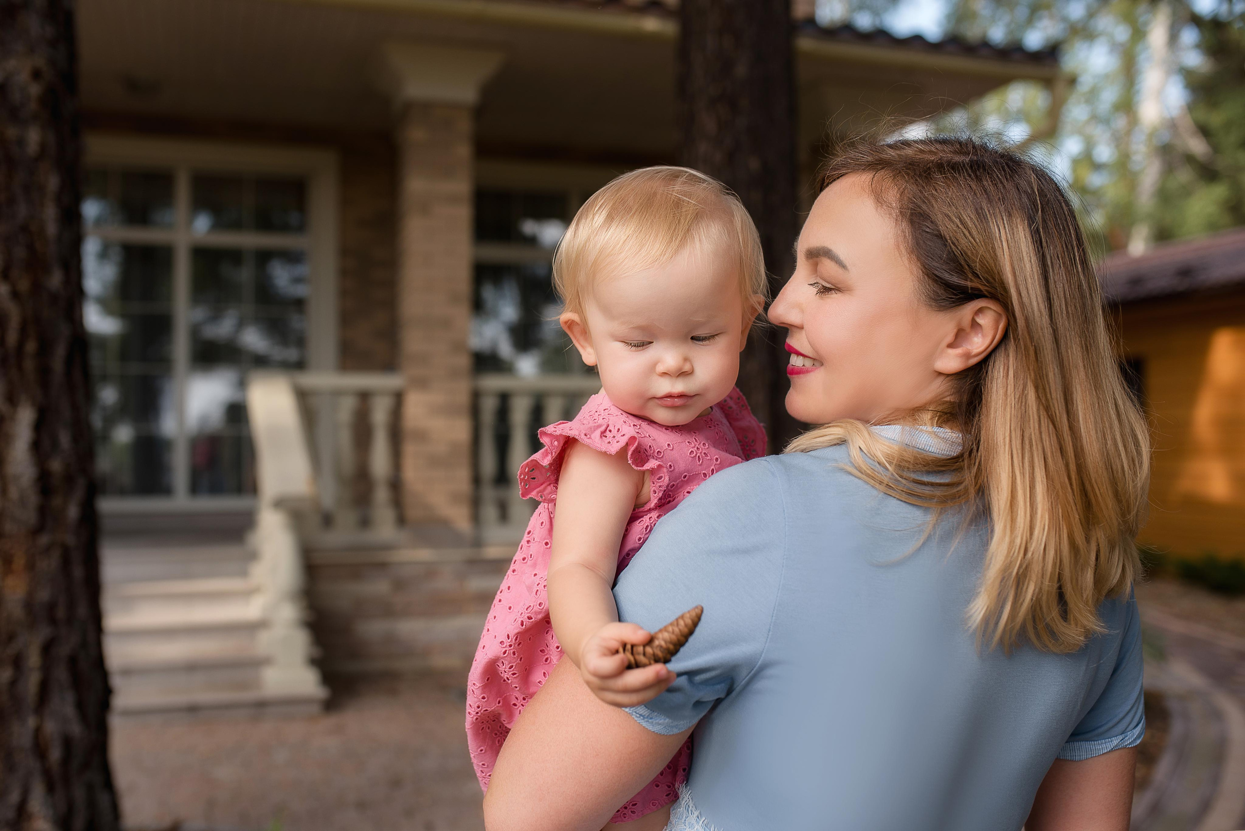 Арина, 1 годик (домашняя фотосессия). Фотограф новорожденных в Екатеринбурге Лена Ильина