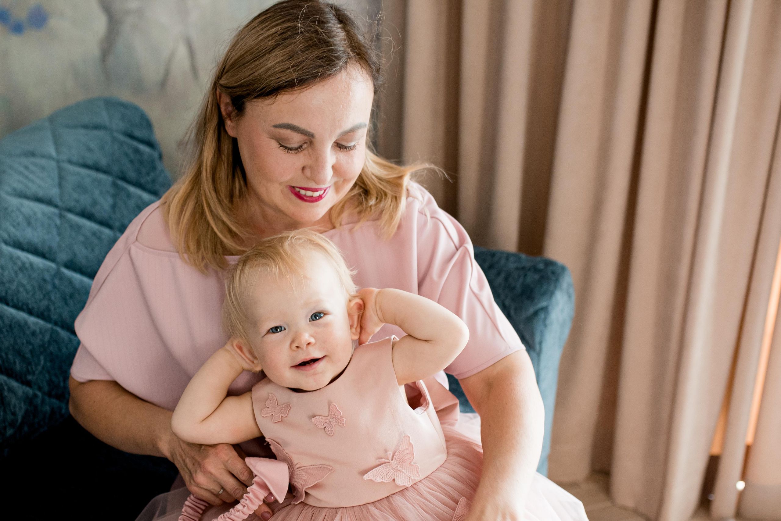 Арина, 1 годик (домашняя фотосессия). Фотограф новорожденных в Екатеринбурге Лена Ильина