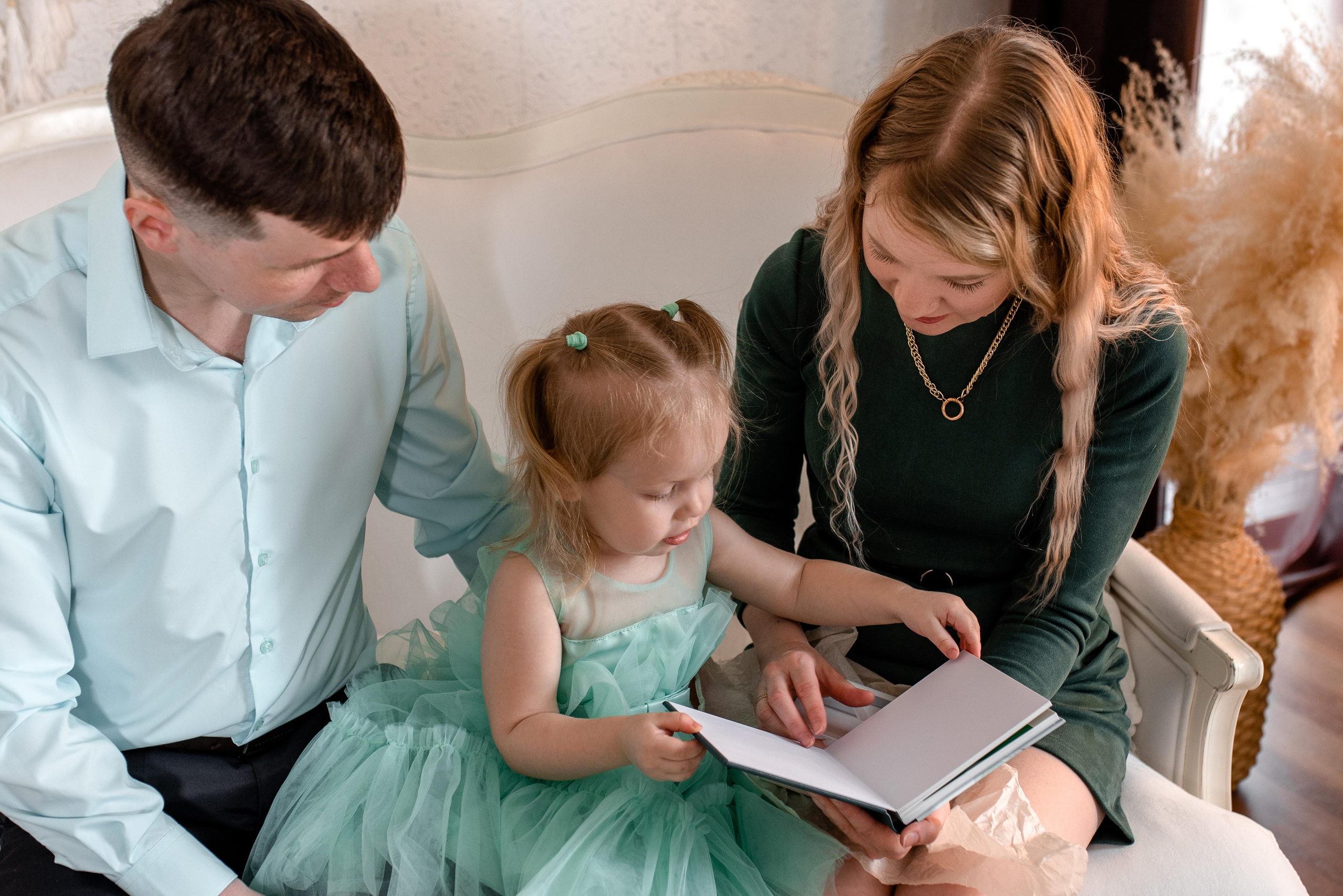 Вика, 2 годика (фотостудия Persona зал Panorama). Фотограф новорожденных в Екатеринбурге Лена Ильина