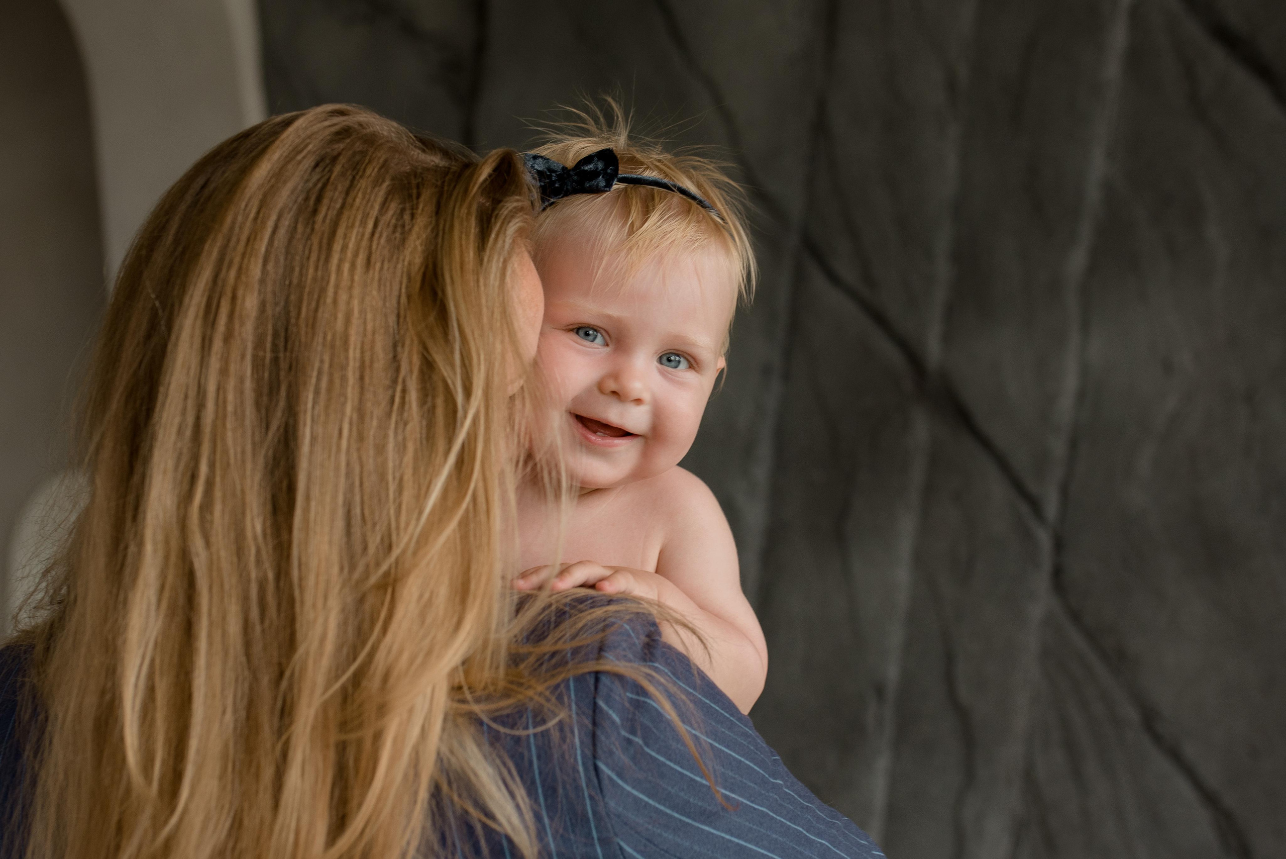 Лиза, 10 месяцев (фотостудия Maneken). Фотограф новорожденных в Екатеринбурге Лена Ильина